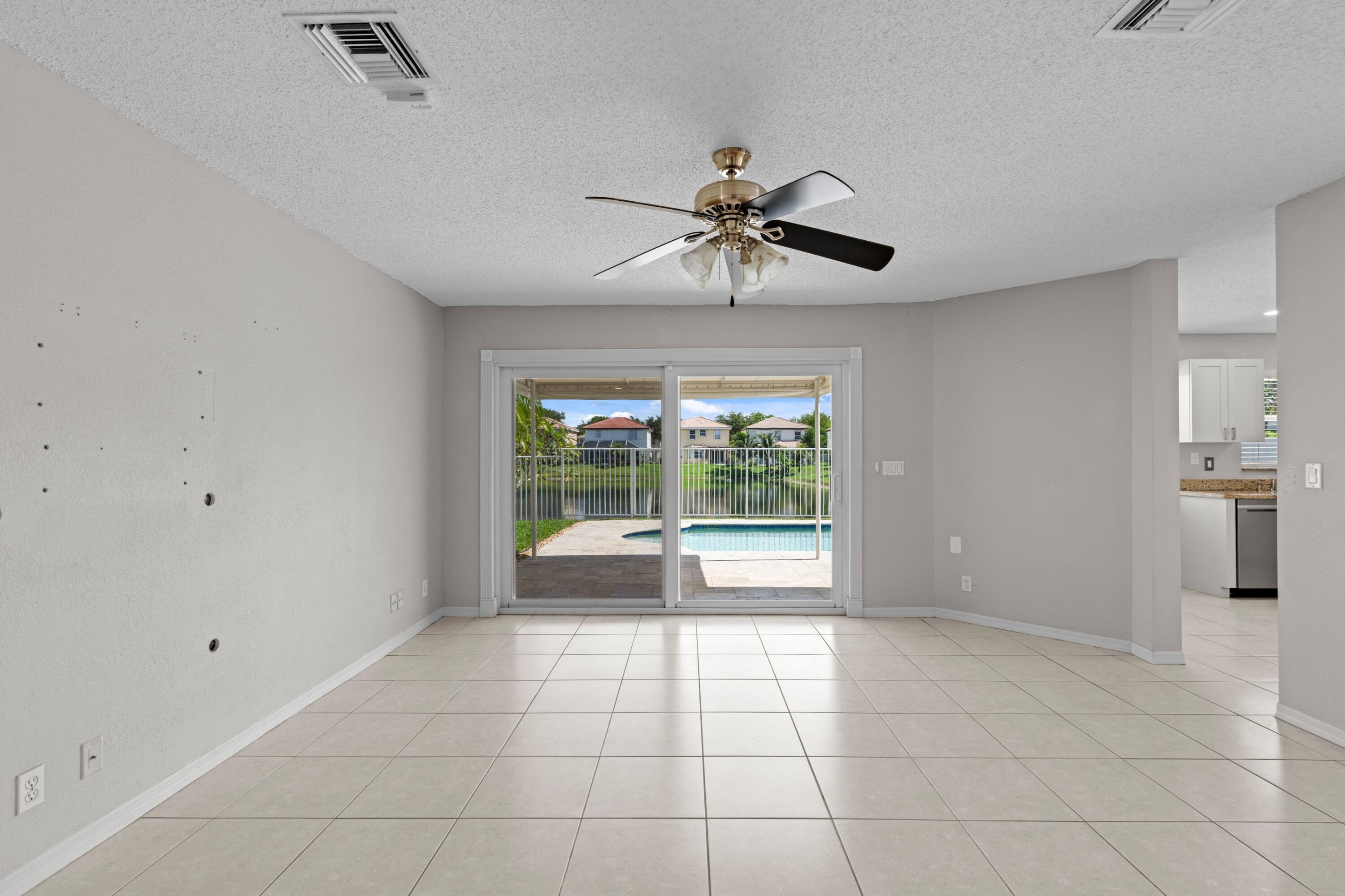 3961 Crescent Creek, Coconut Creek FL 33073