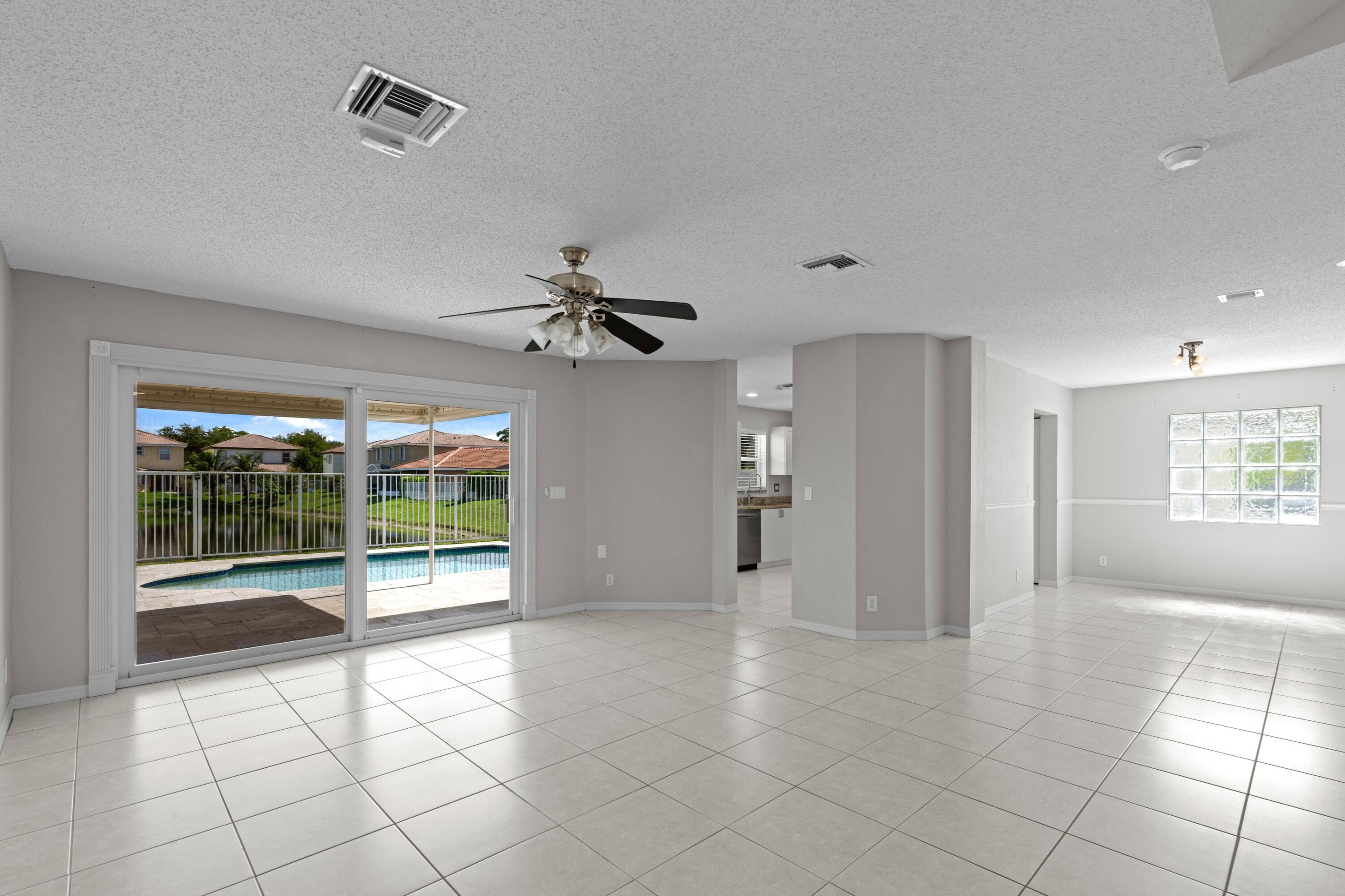 3961 Crescent Creek, Coconut Creek FL 33073