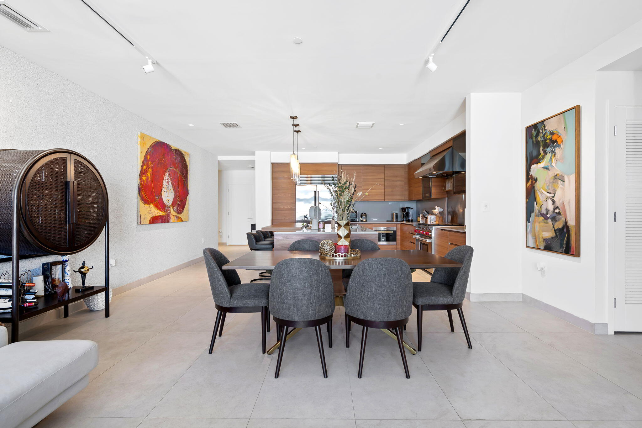 3581 E Glencoe #408, Miami FL 33133