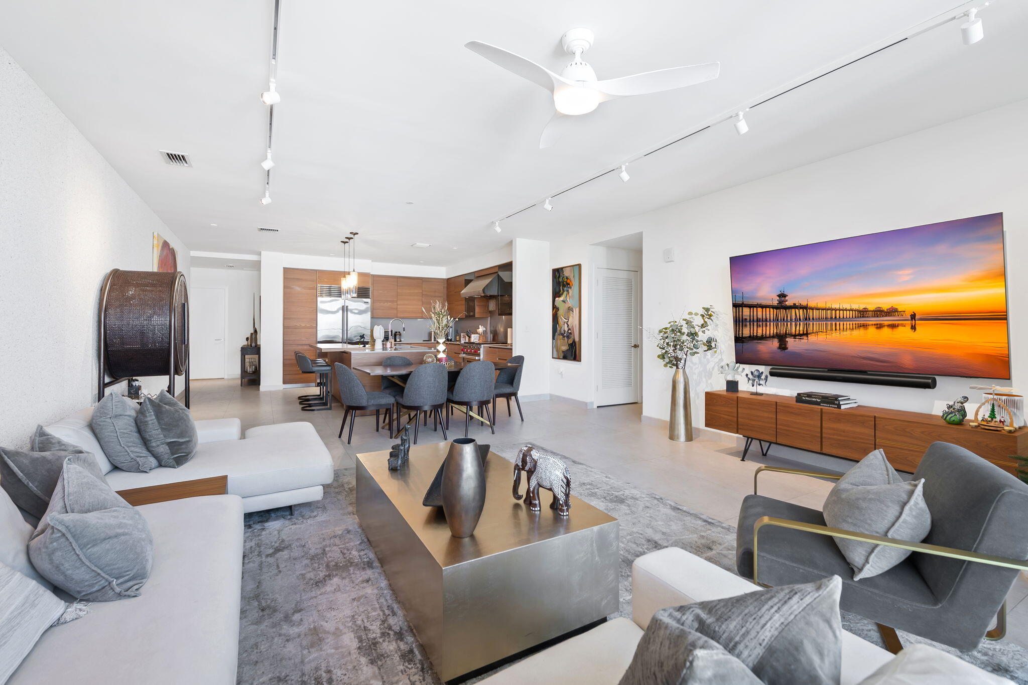 3581 E Glencoe #408, Miami FL 33133