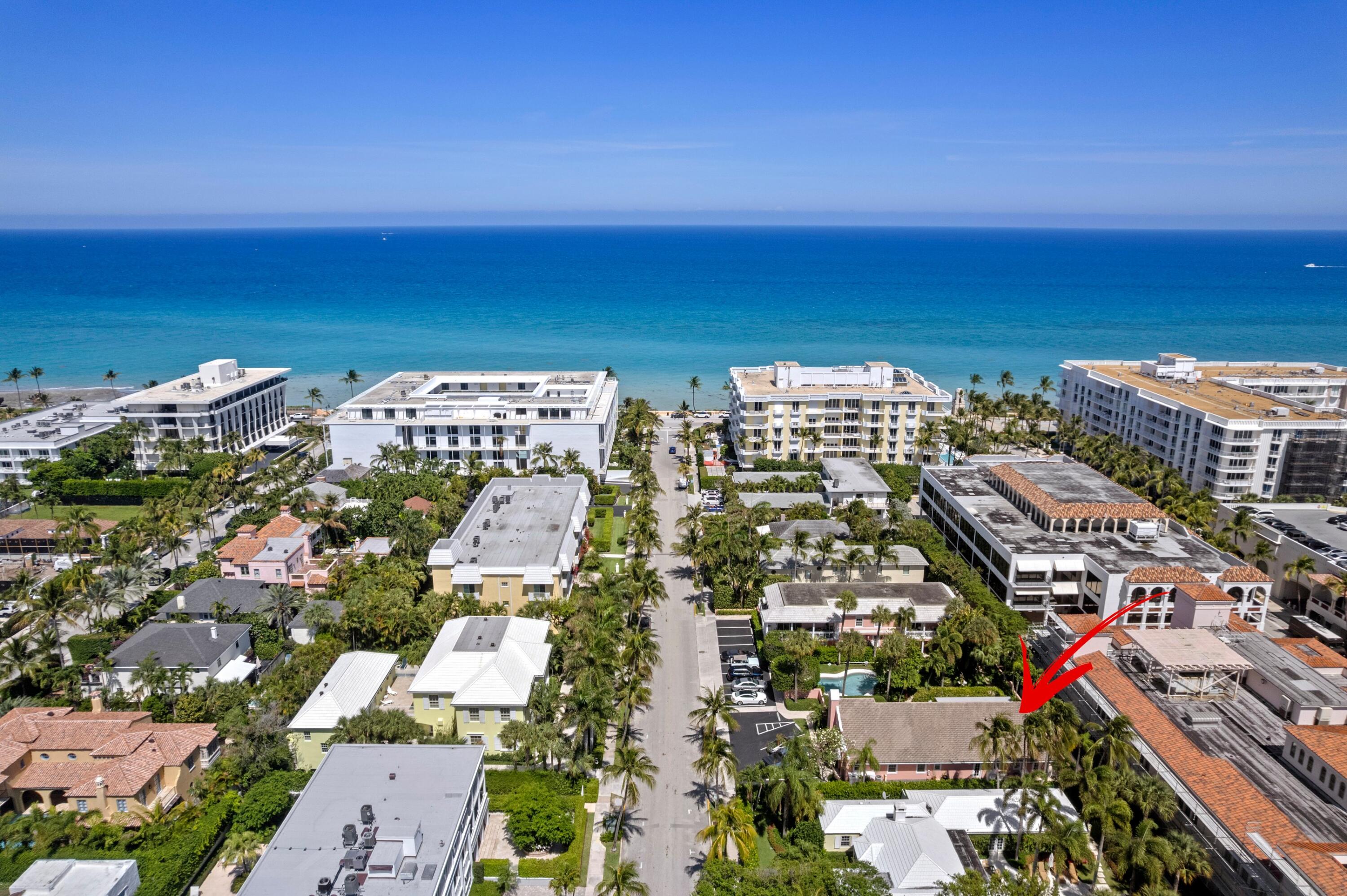 142 Peruvian #1020, Palm Beach FL 33480