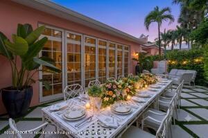 142 Peruvian #1020, Palm Beach FL 33480