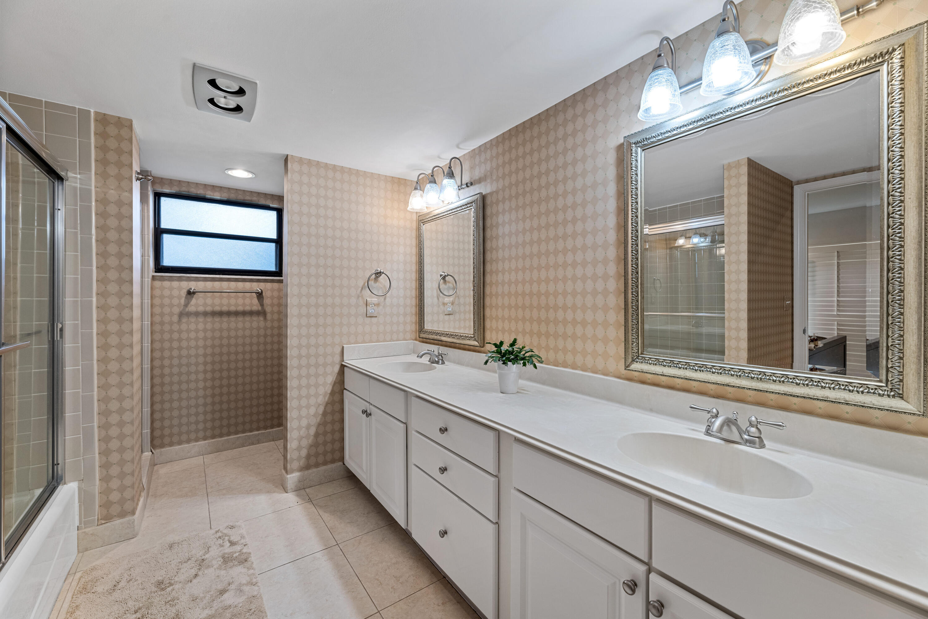 13362 Polo #B102, Wellington FL 33414
