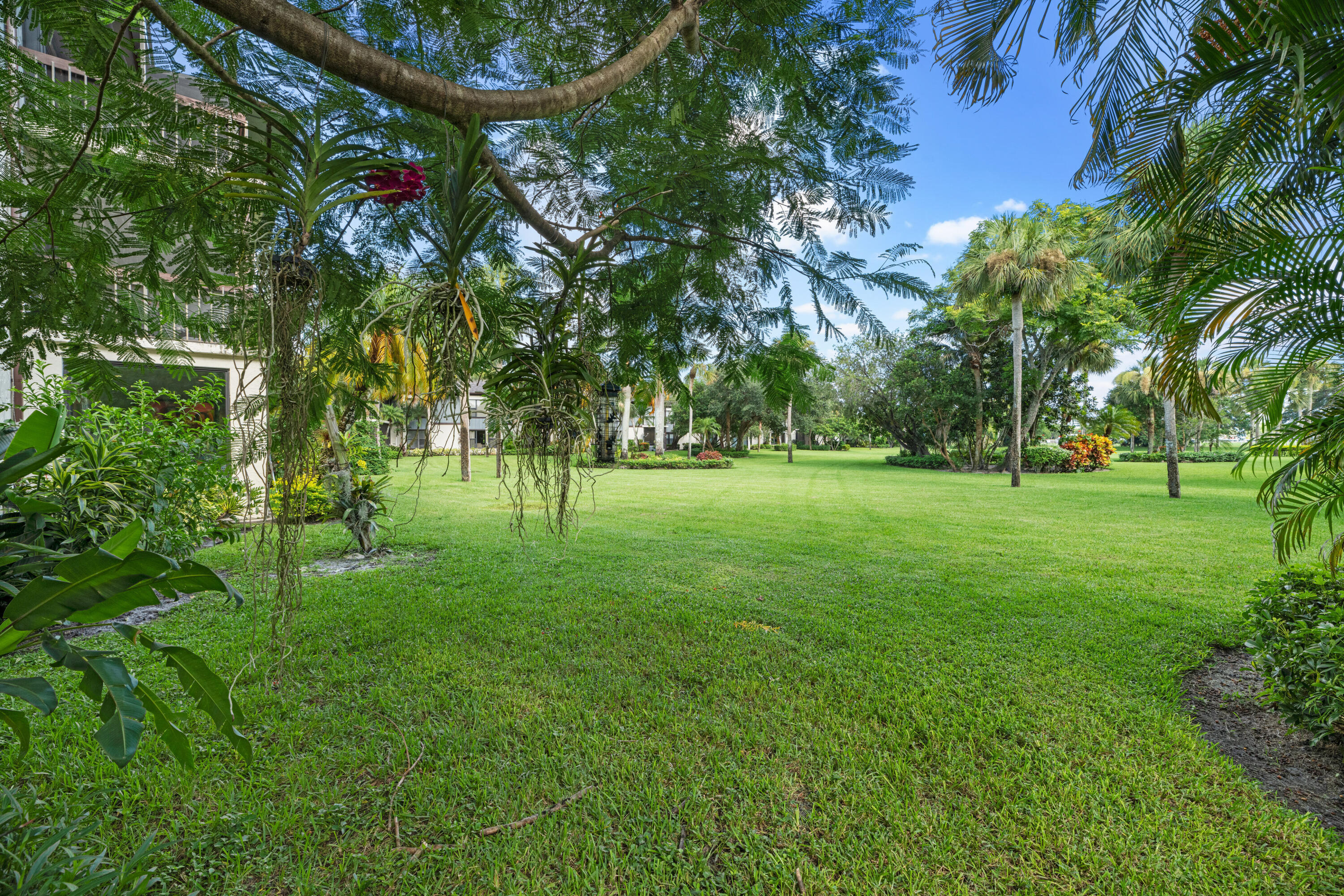 13362 Polo #B102, Wellington FL 33414