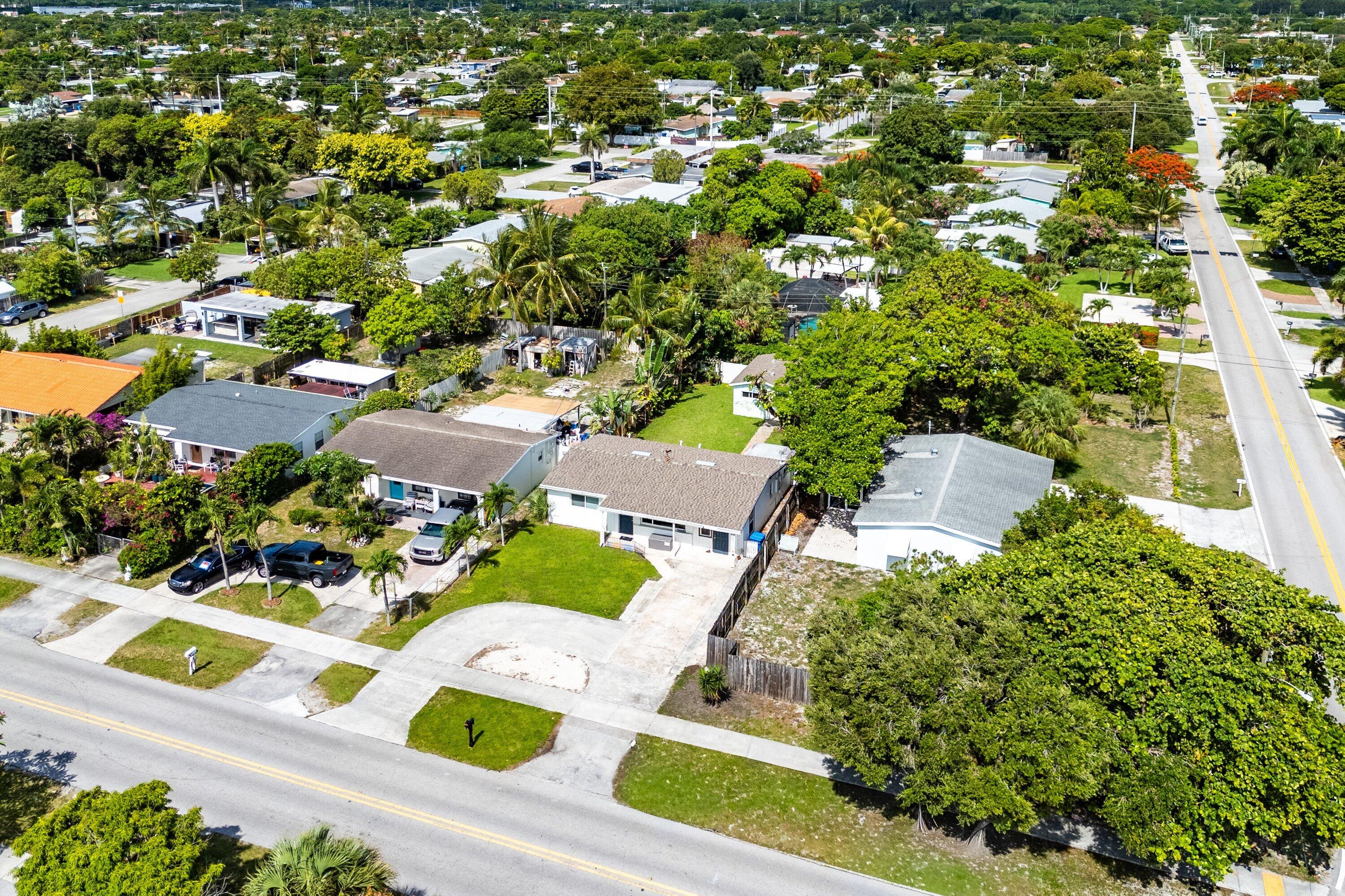 707 S Broadway, Lantana FL 33462