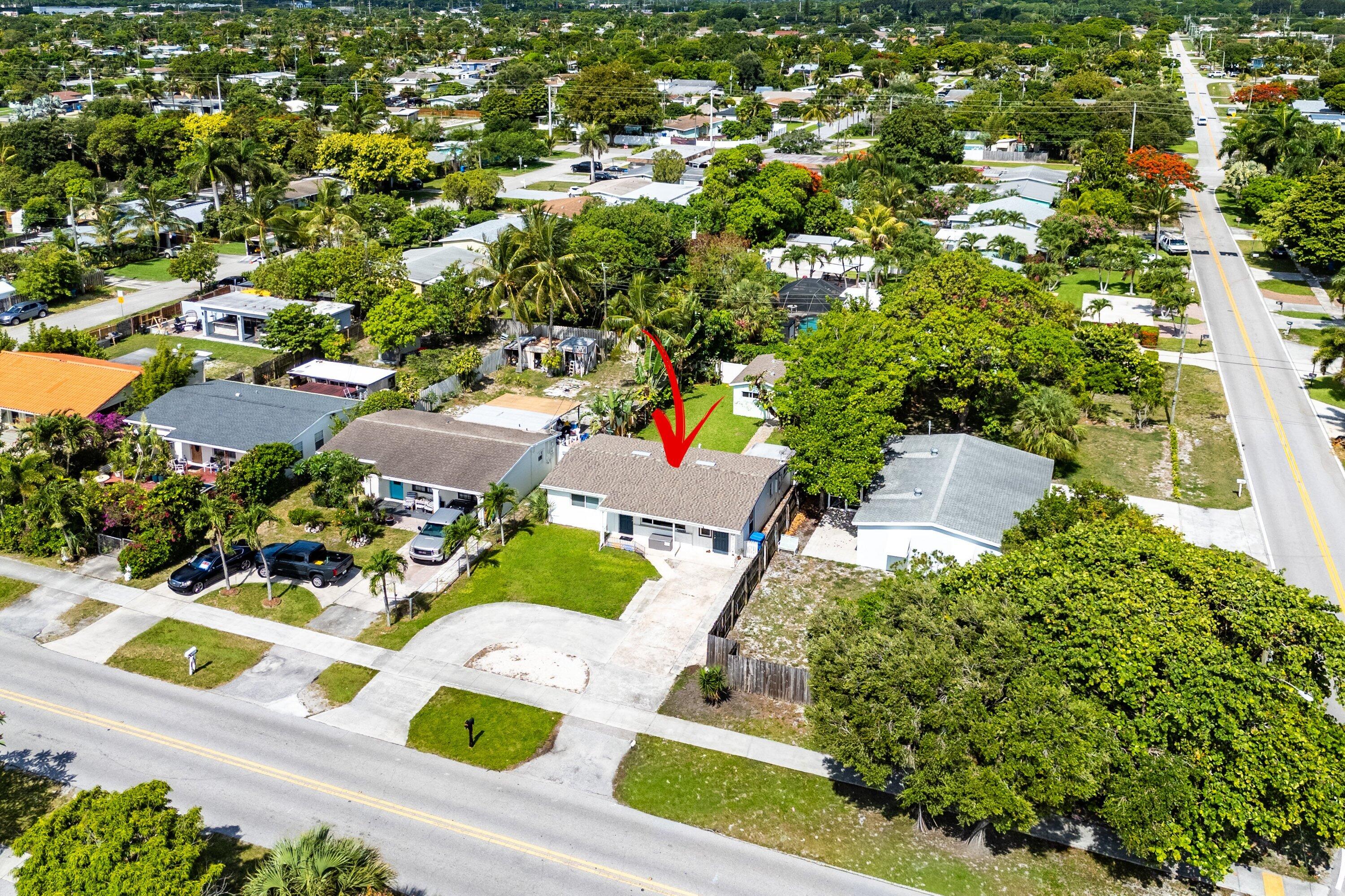 707 S Broadway, Lantana FL 33462