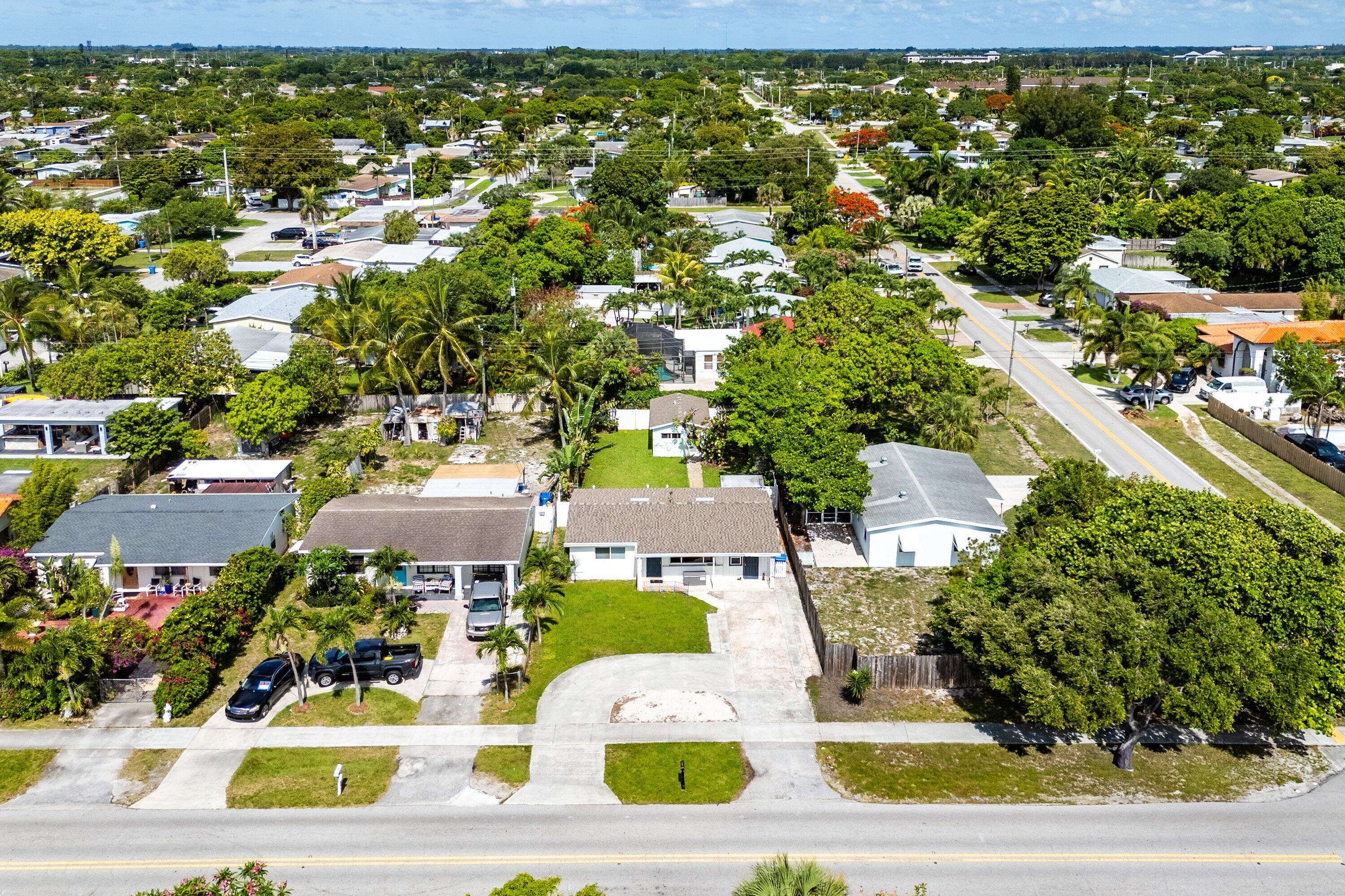 707 S Broadway, Lantana FL 33462