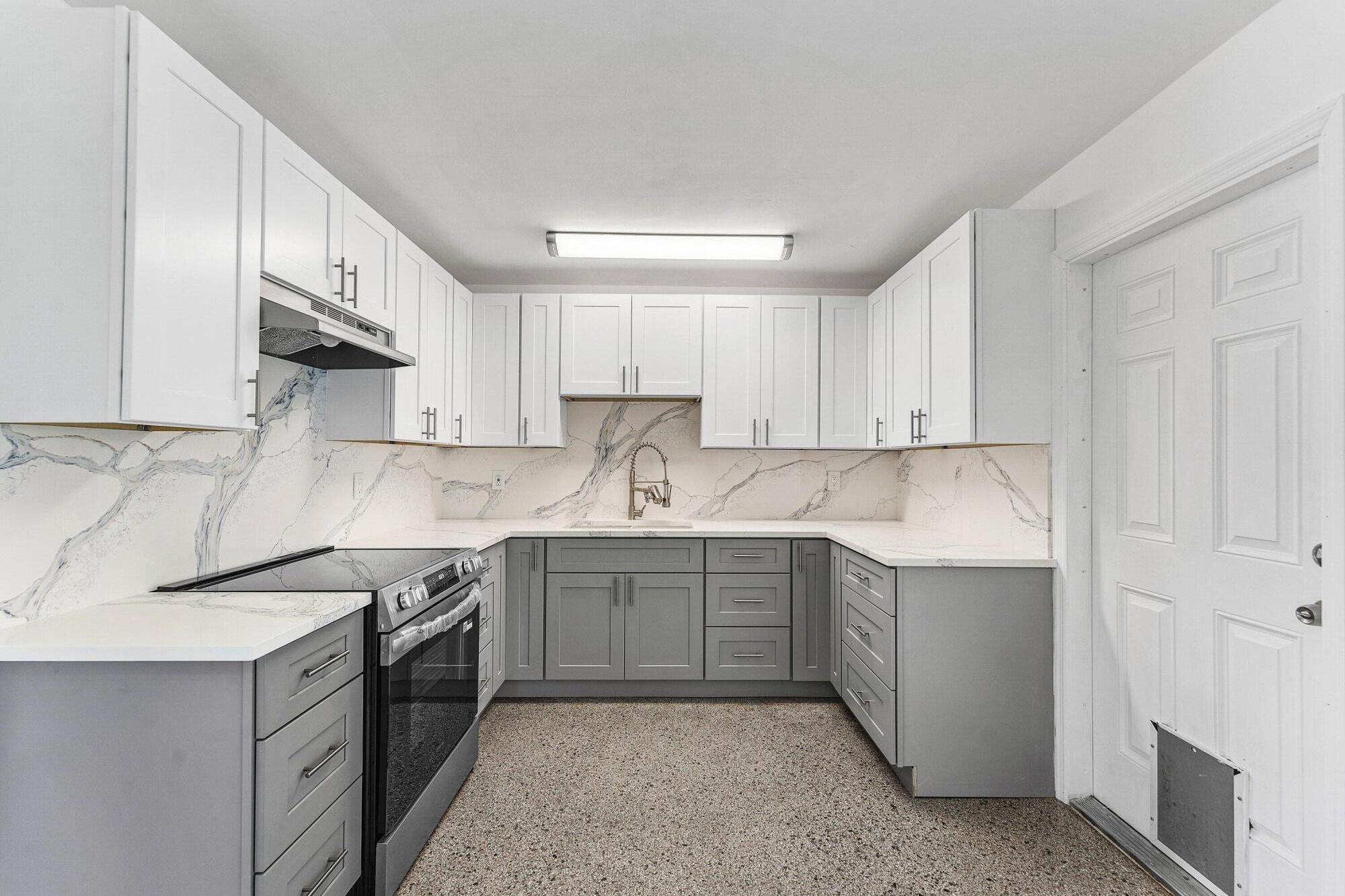 707 S Broadway, Lantana FL 33462