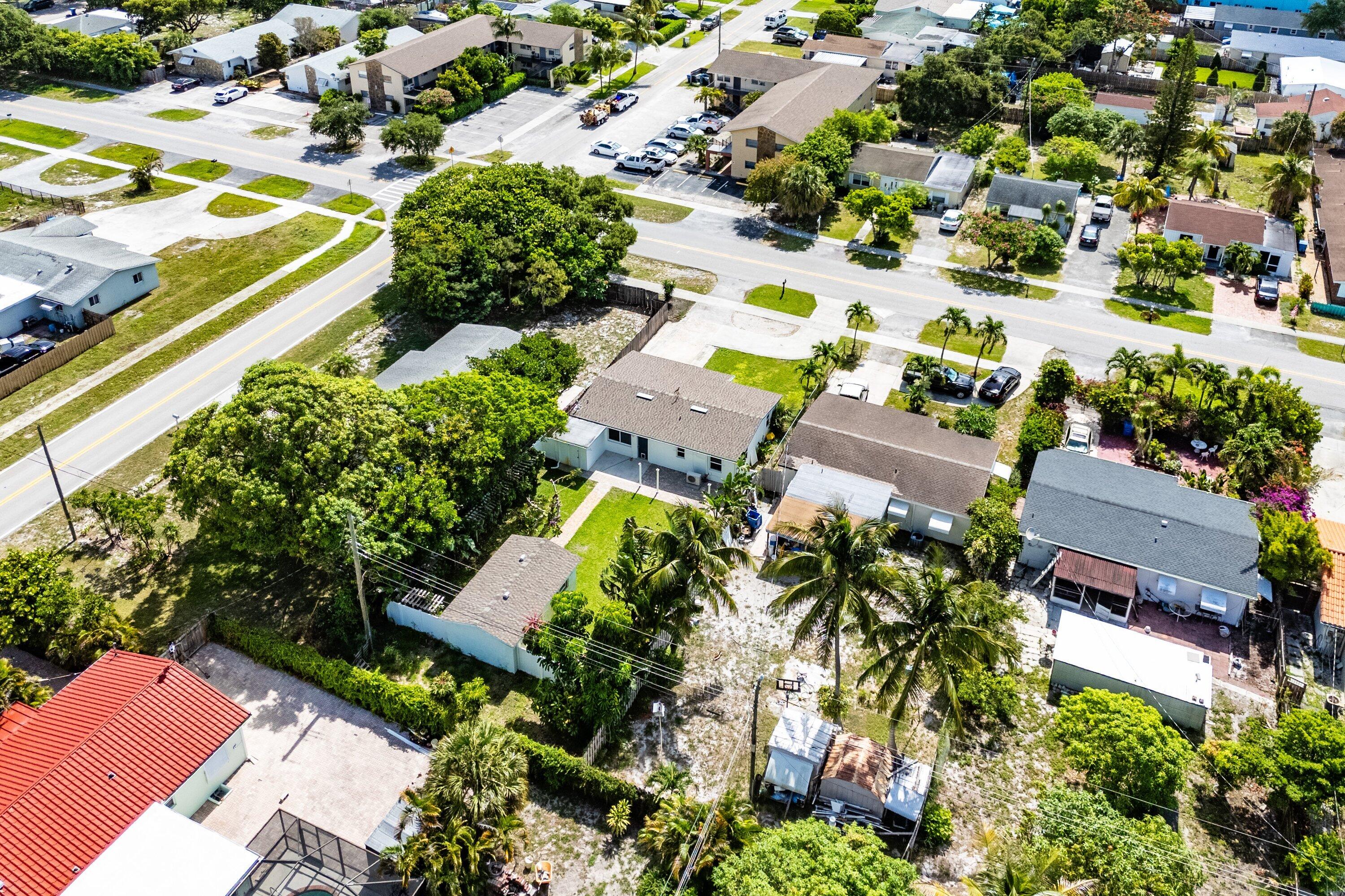 707 S Broadway, Lantana FL 33462