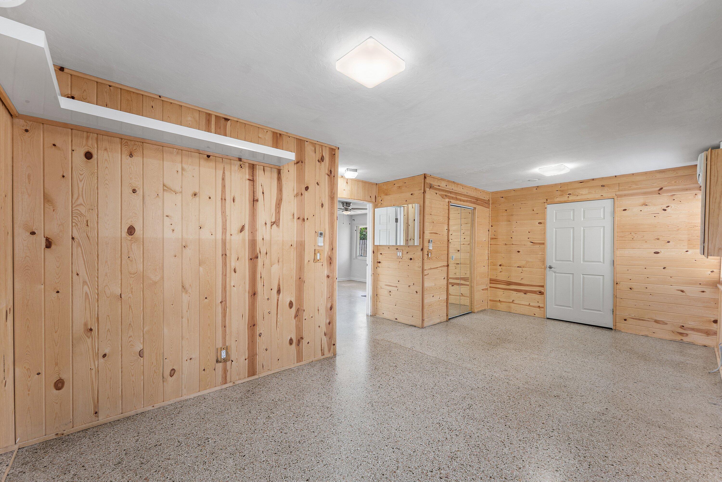 707 S Broadway, Lantana FL 33462