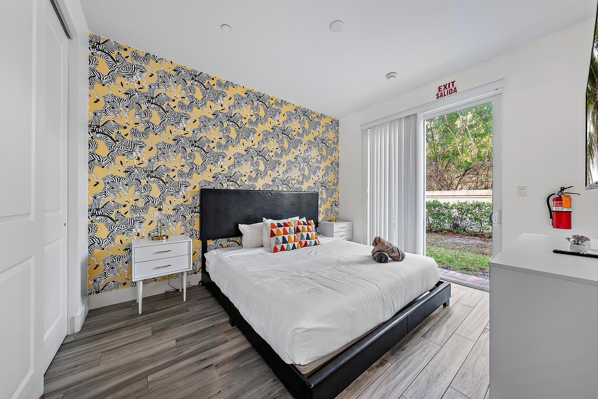 3770 County Line #C1, Tequesta FL 33469