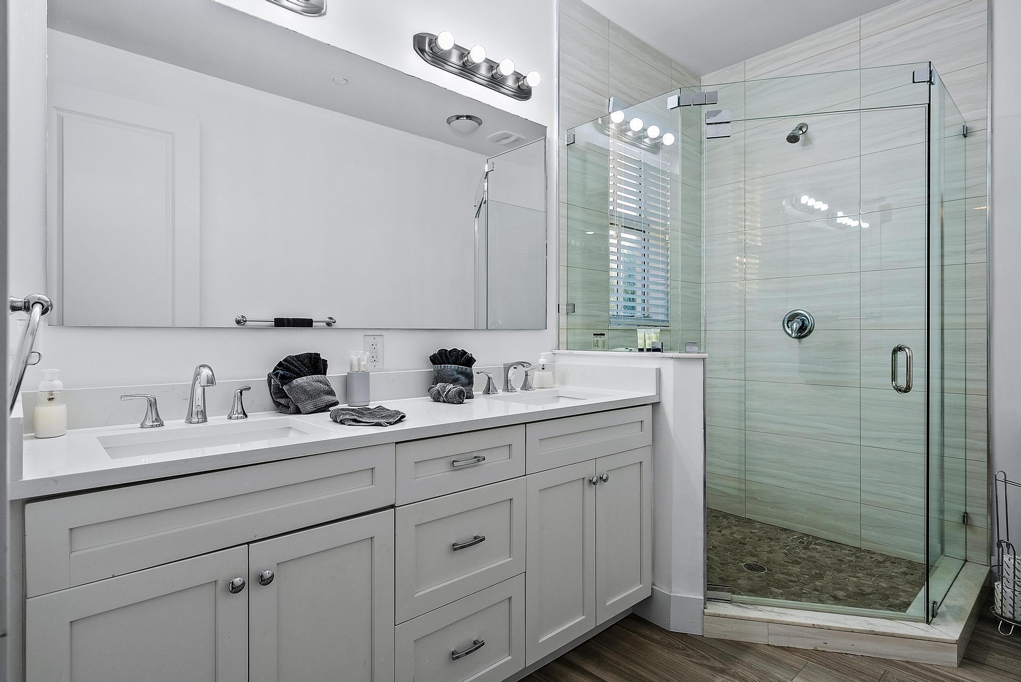 3770 County Line #C1, Tequesta FL 33469