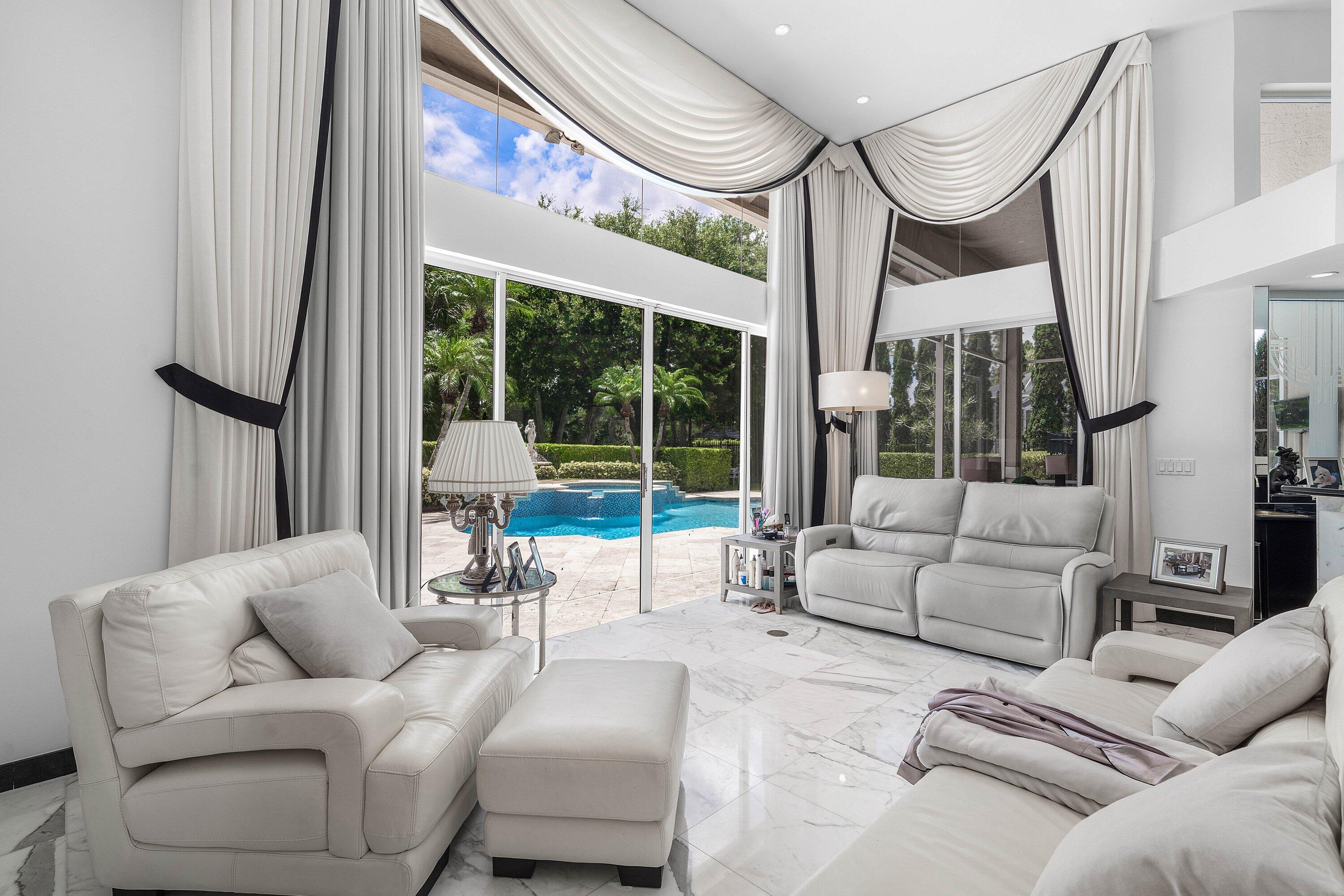 1697 Mayacoo Lakes, West Palm Beach FL 33411