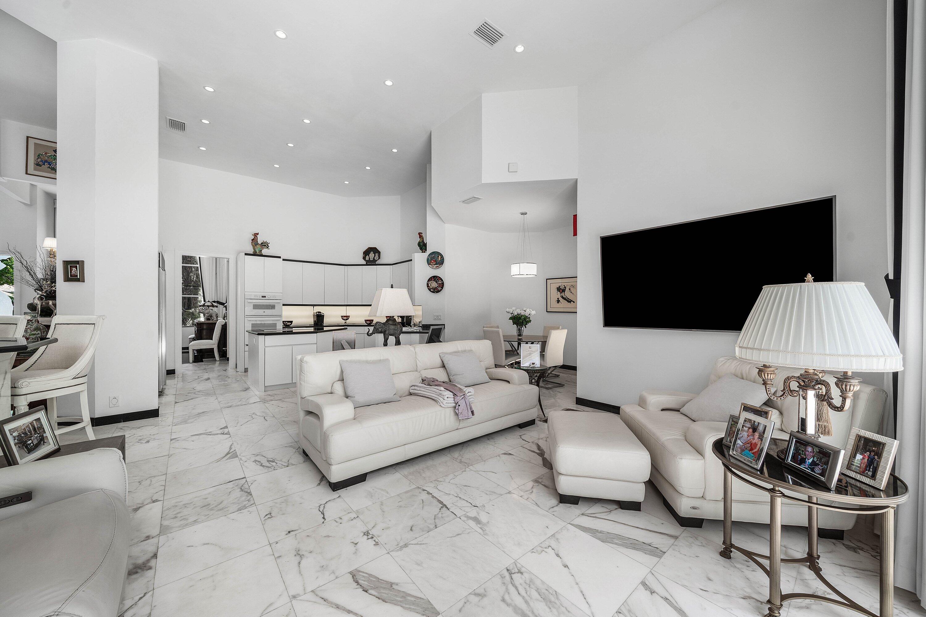 1697 Mayacoo Lakes, West Palm Beach FL 33411