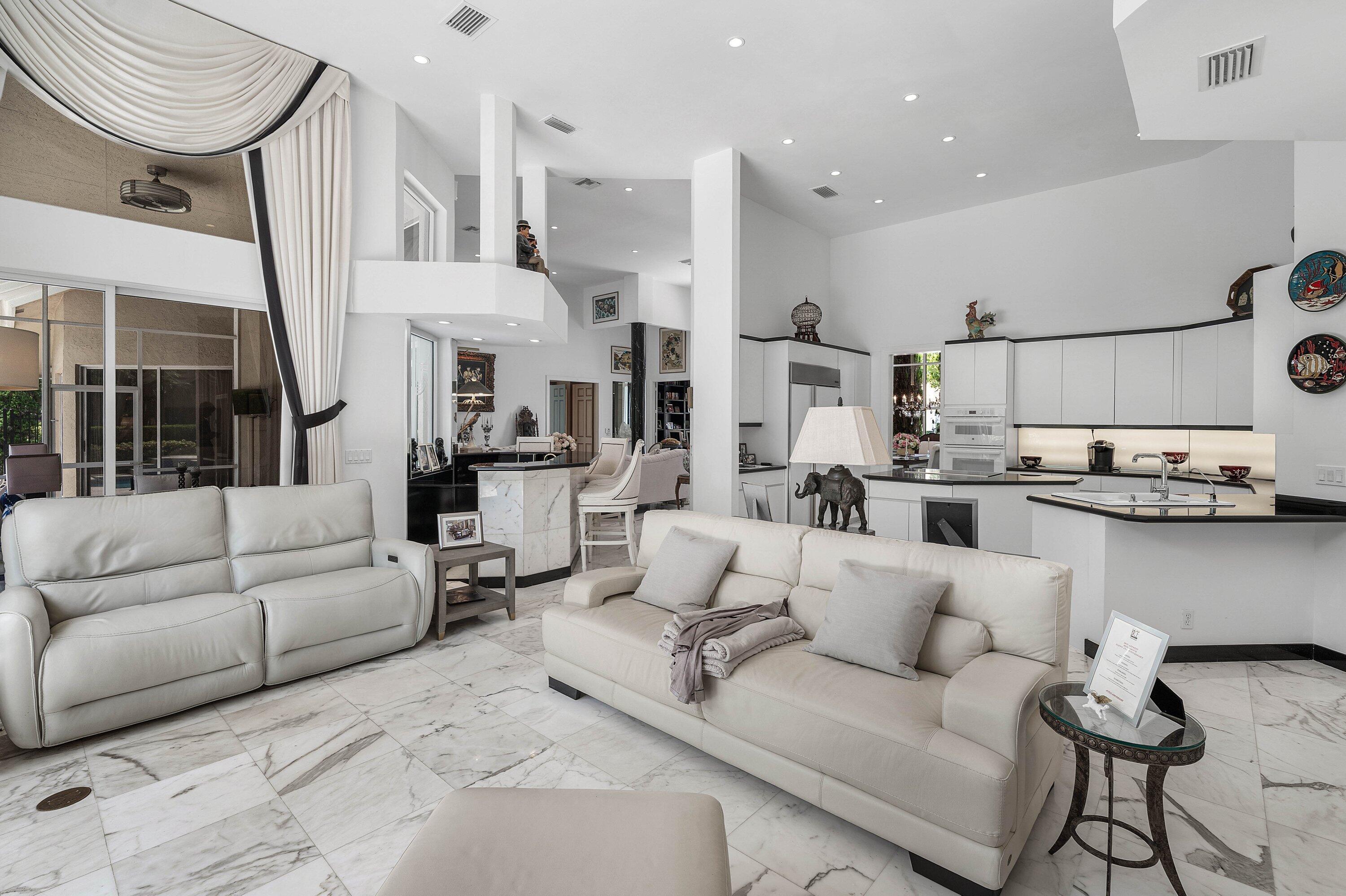 1697 Mayacoo Lakes, West Palm Beach FL 33411