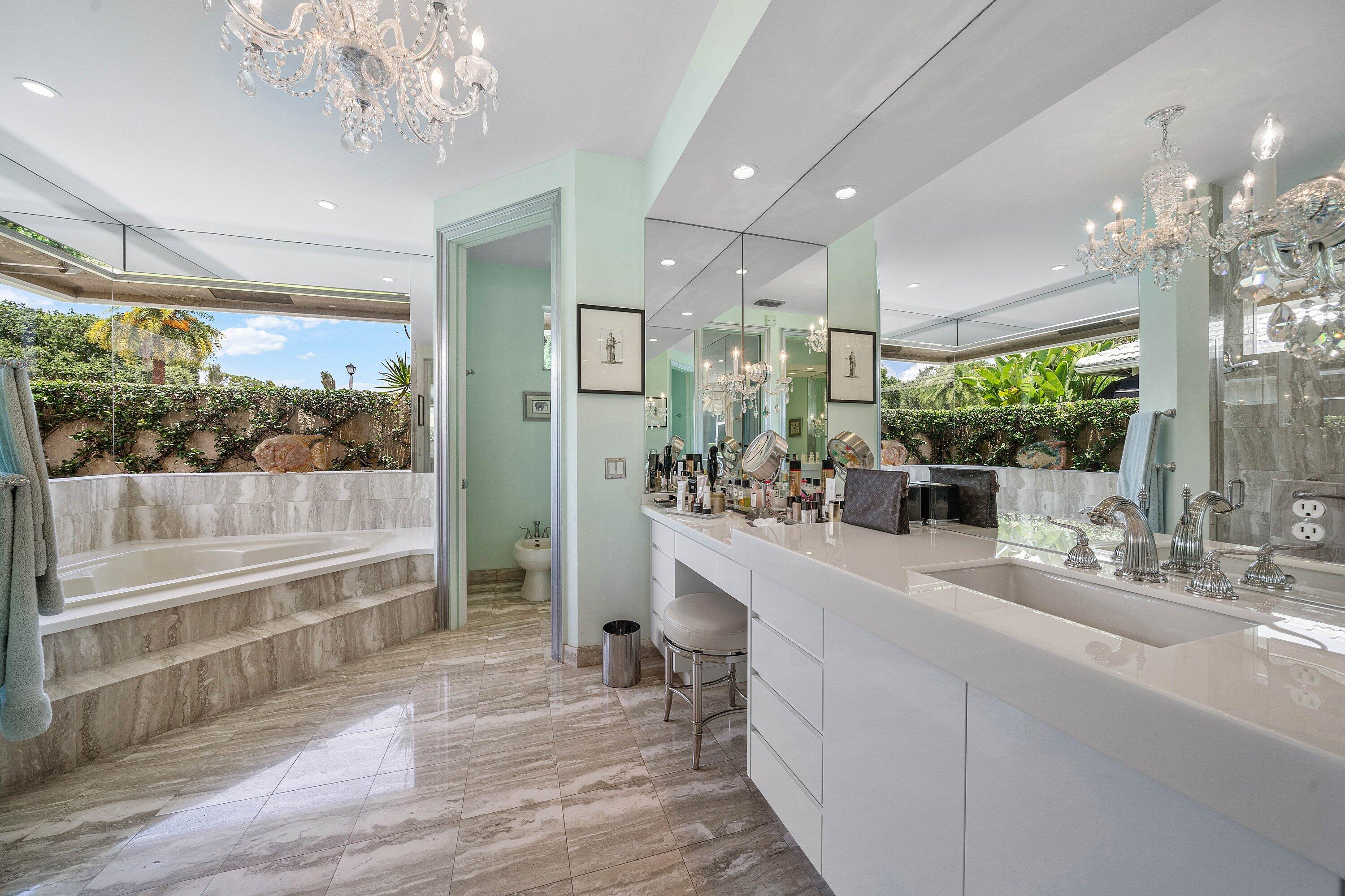1697 Mayacoo Lakes, West Palm Beach FL 33411