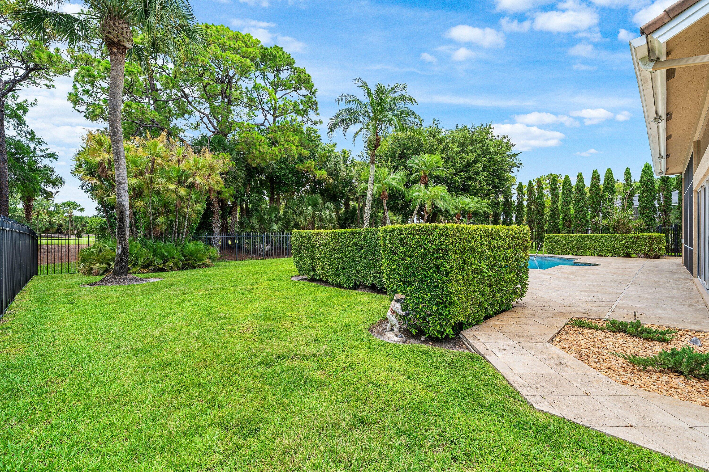 1697 Mayacoo Lakes, West Palm Beach FL 33411