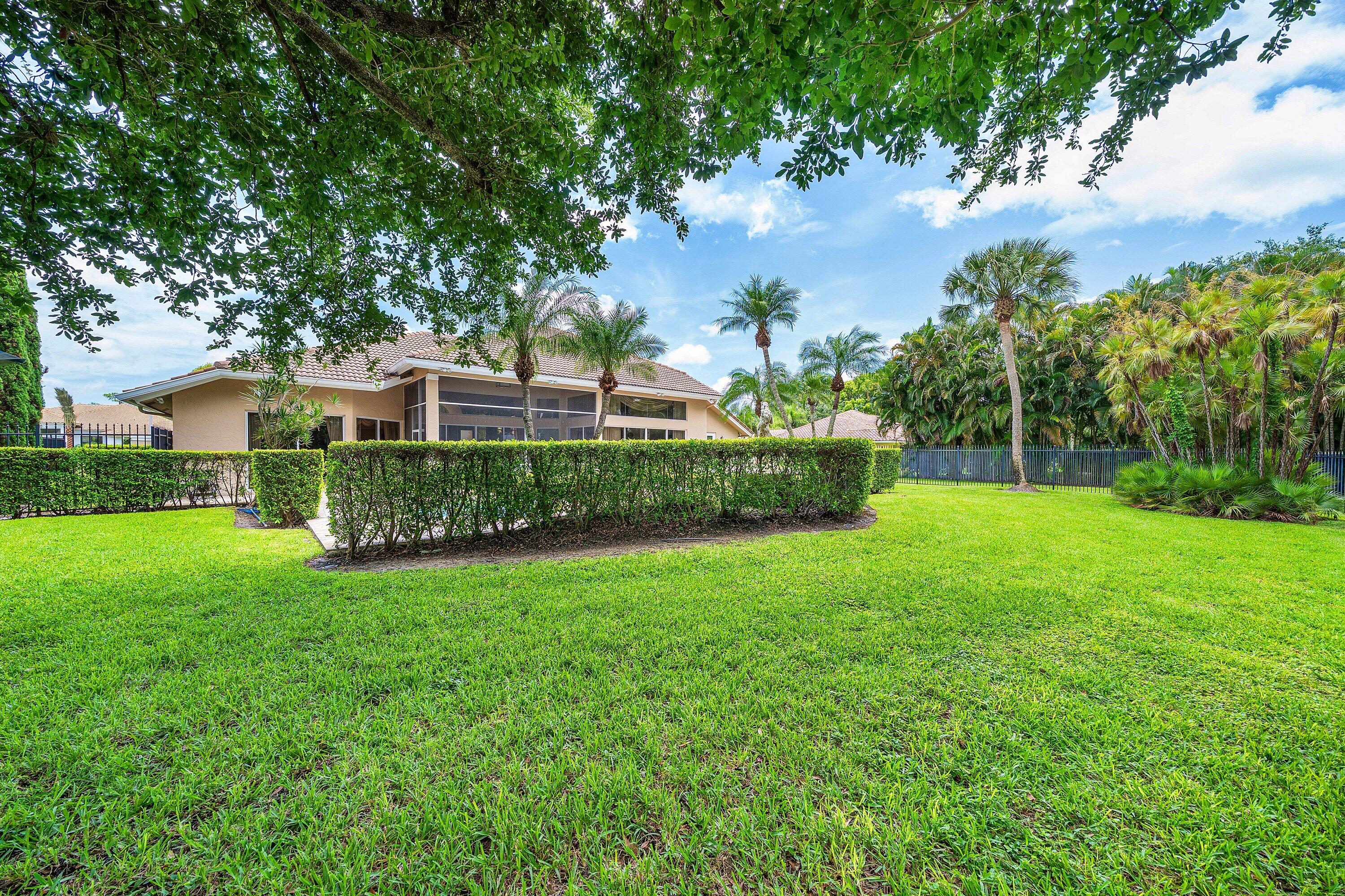 1697 Mayacoo Lakes, West Palm Beach FL 33411