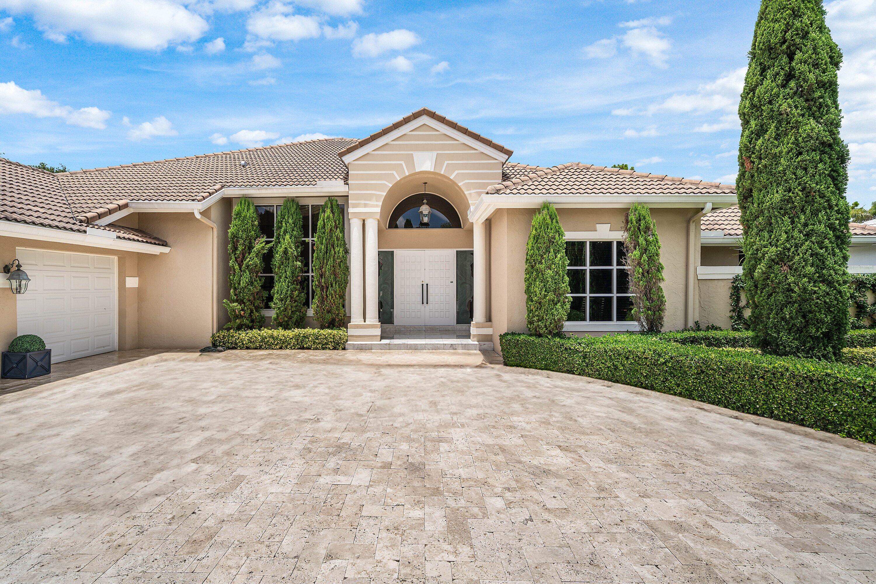1697 Mayacoo Lakes, West Palm Beach FL 33411