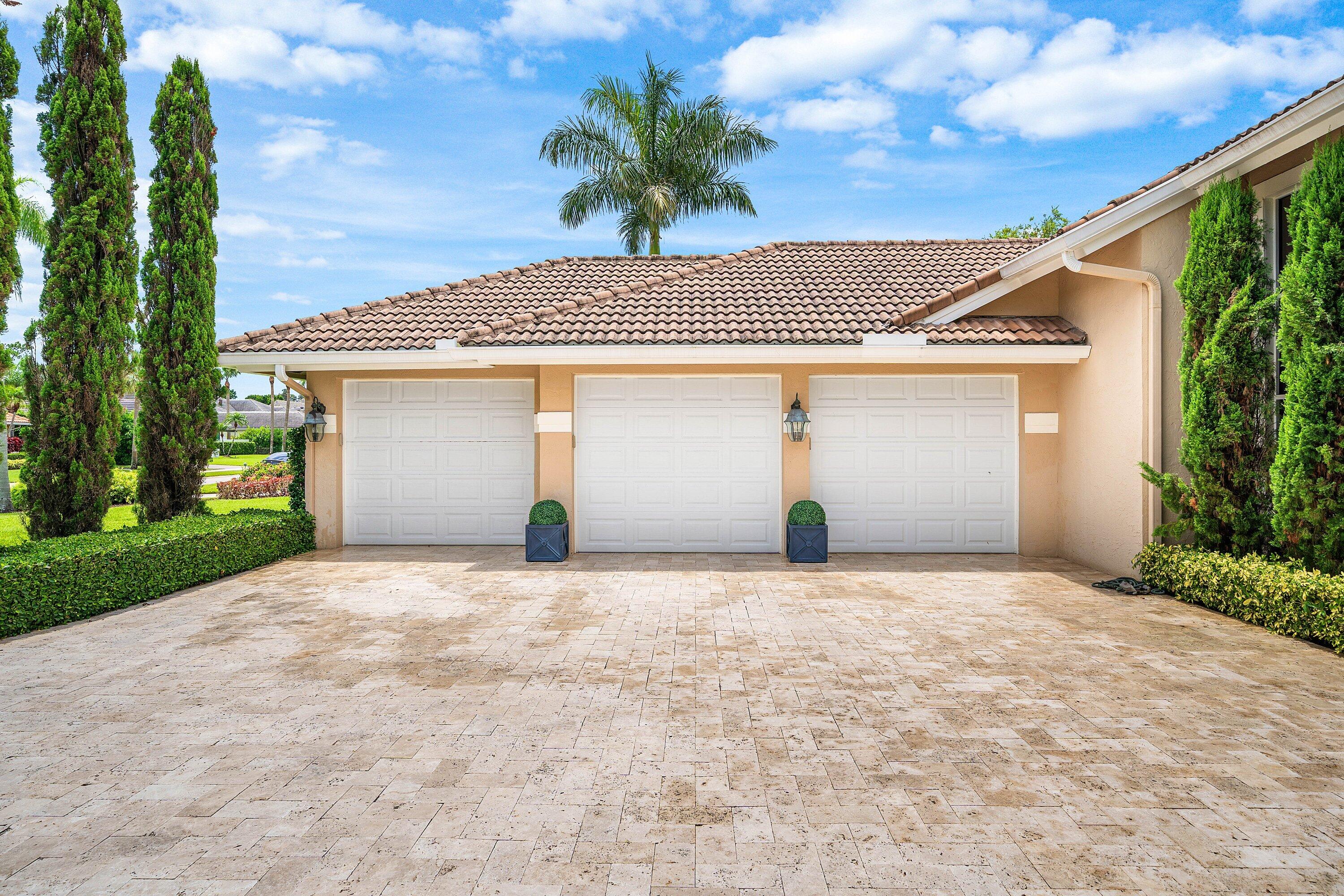 1697 Mayacoo Lakes, West Palm Beach FL 33411