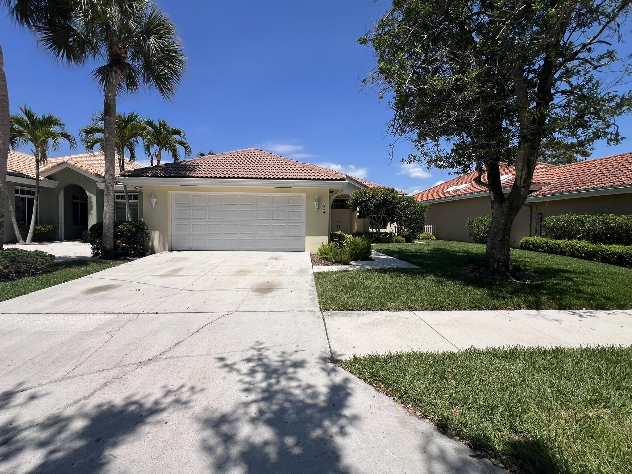 244 Hampton, Jupiter FL 33458