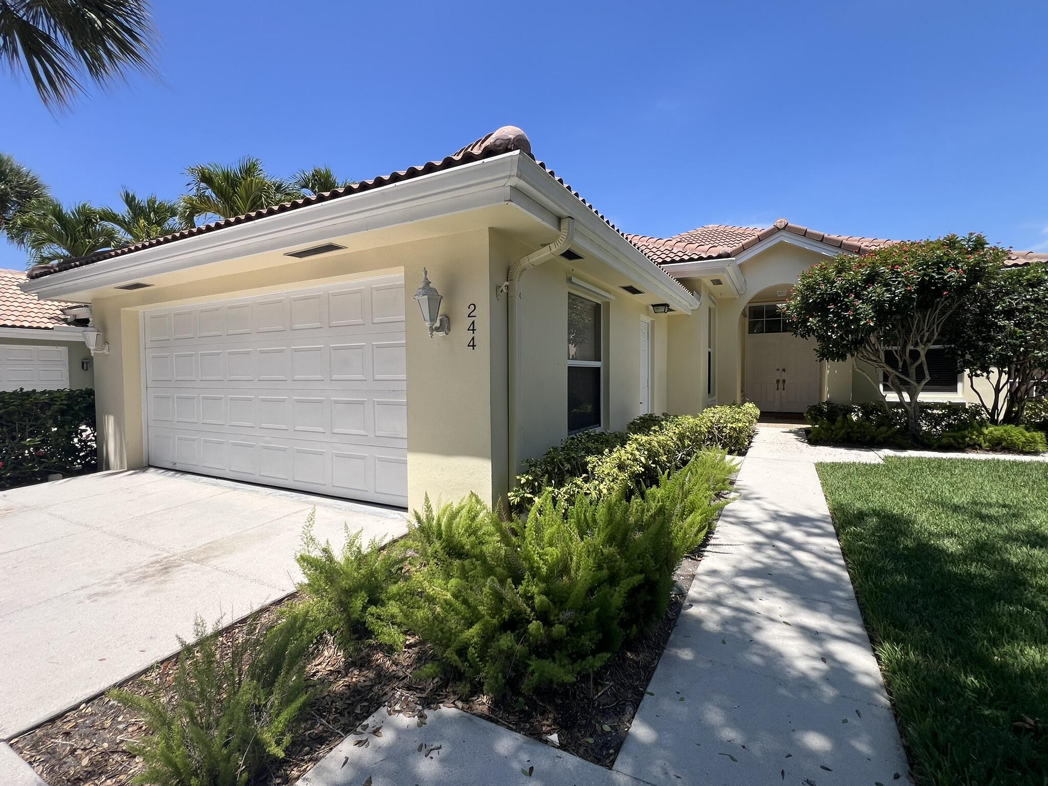 244 Hampton, Jupiter FL 33458