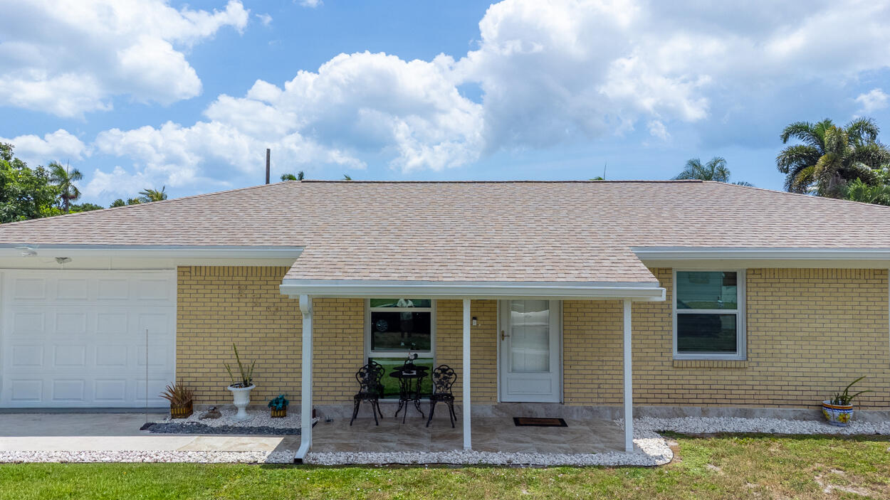 220 Davis, Palm Springs FL 33461
