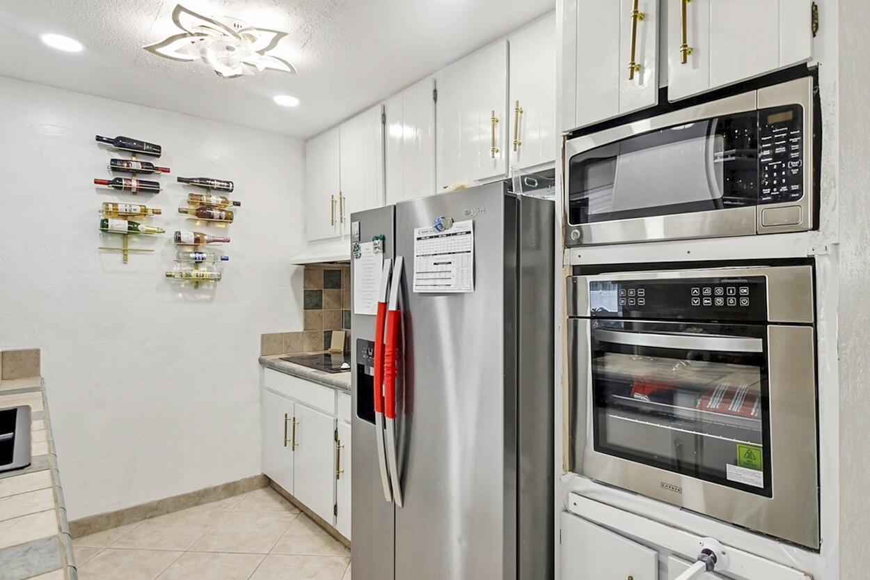 220 Davis, Palm Springs FL 33461