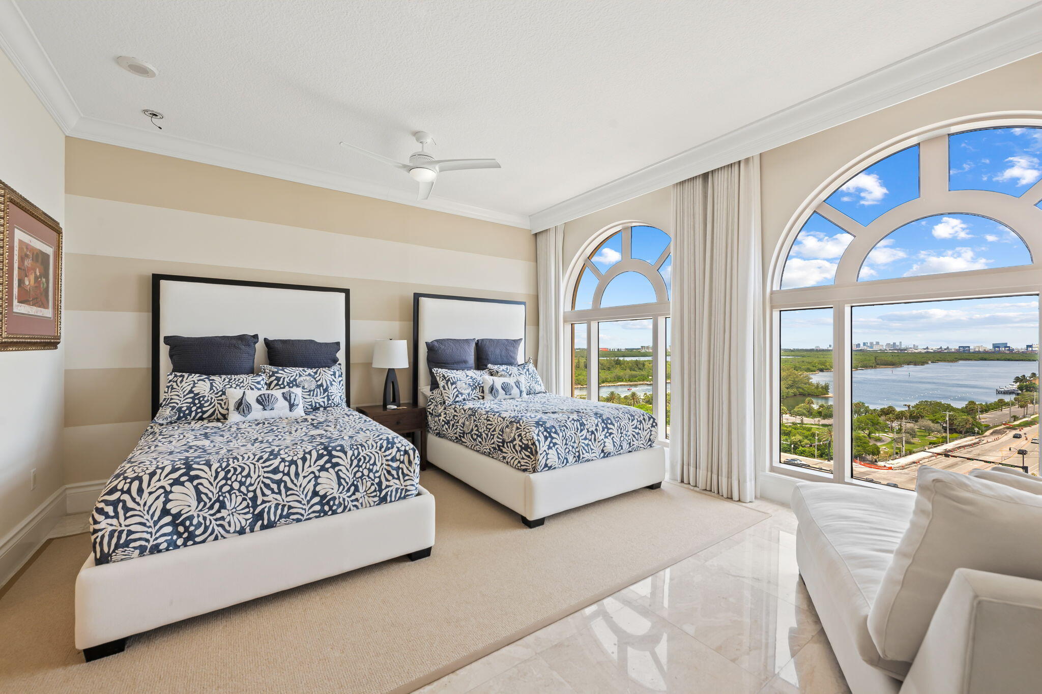 3501 N Ocean #Ph, Hollywood FL 33019