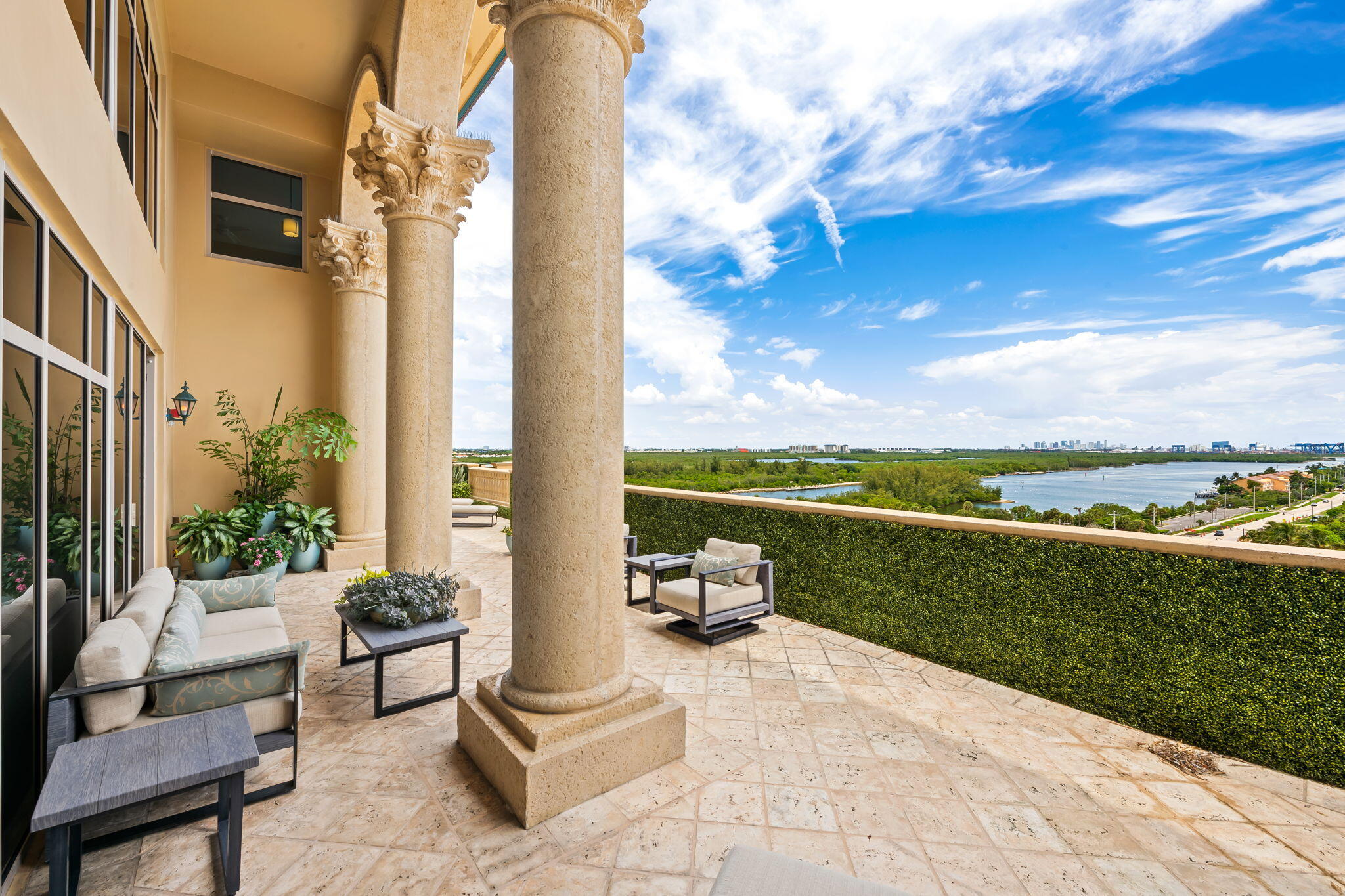 3501 N Ocean #Ph, Hollywood FL 33019