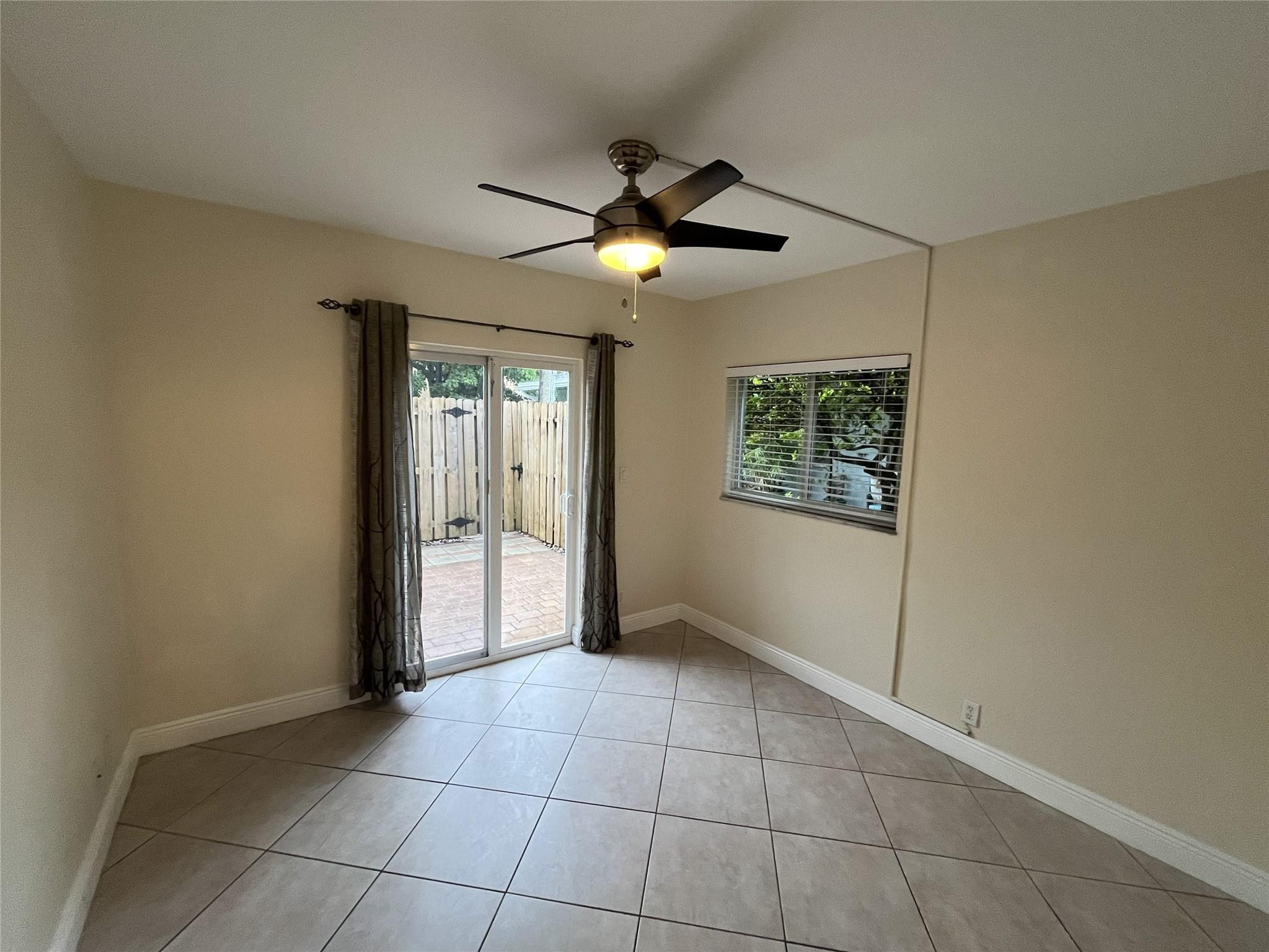 1460 NE 18th #104, Fort Lauderdale FL 33305