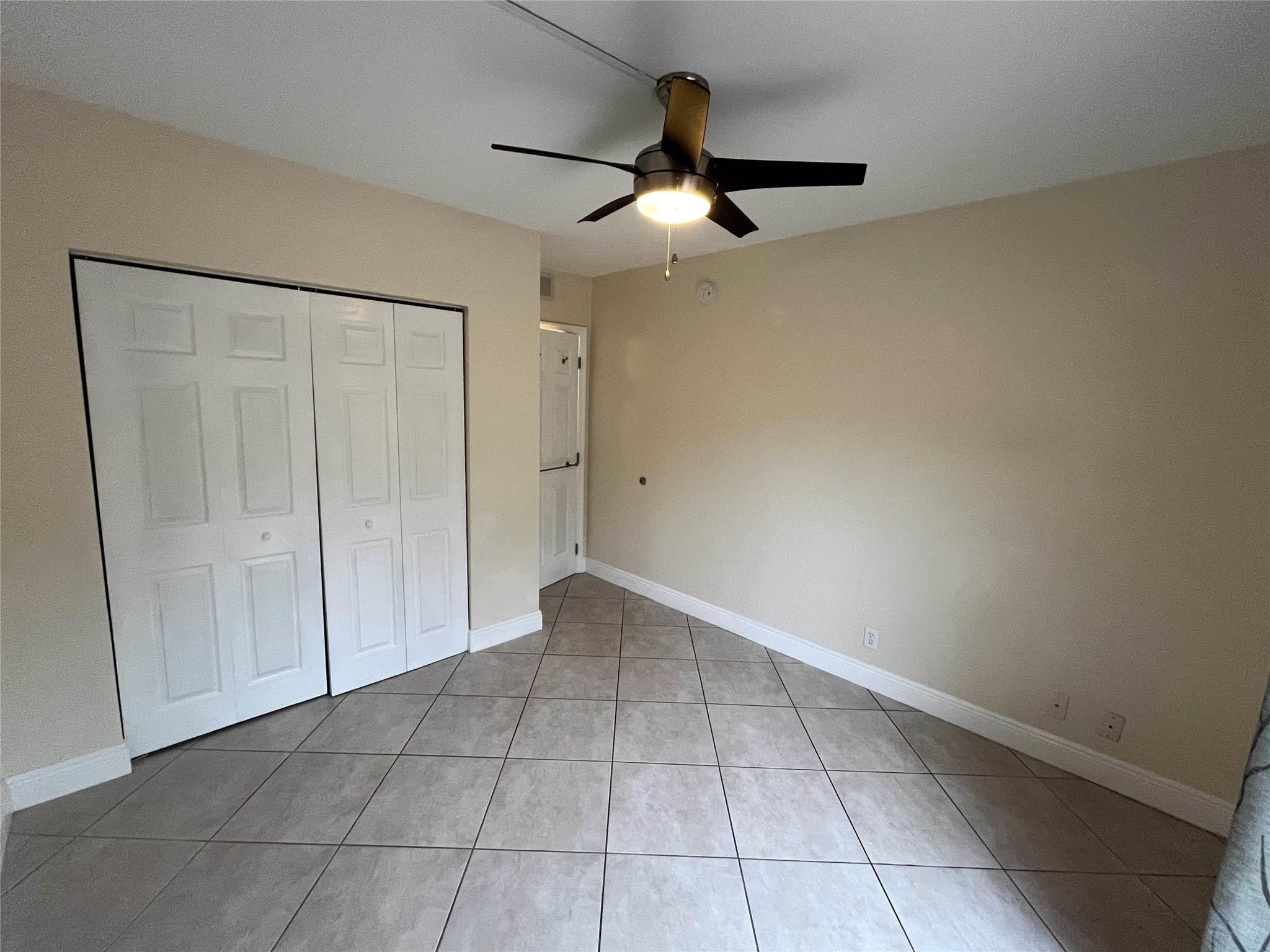 1460 NE 18th #104, Fort Lauderdale FL 33305