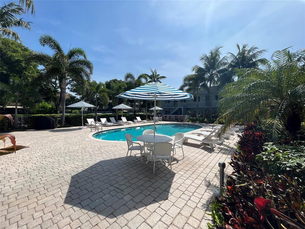 1460 NE 18th #104, Fort Lauderdale FL 33305