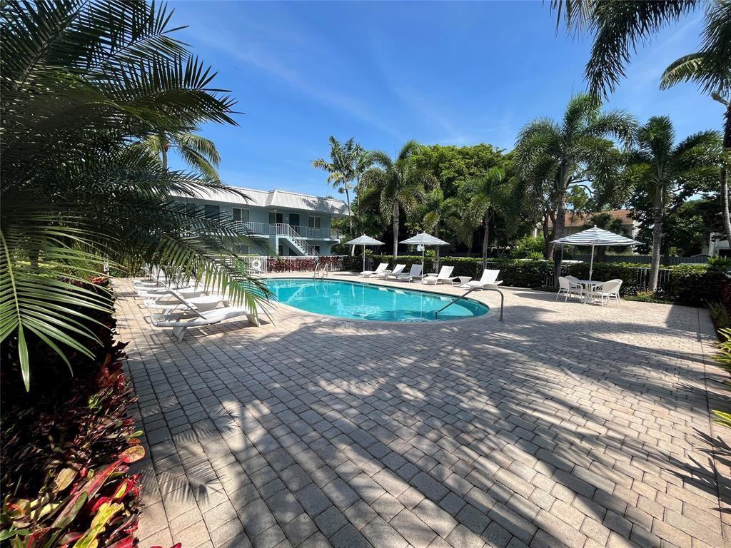 1460 NE 18th #104, Fort Lauderdale FL 33305