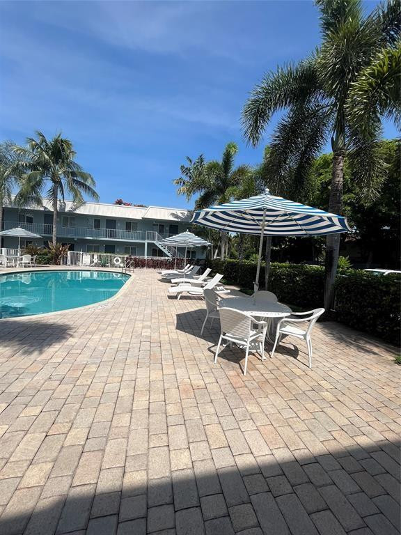 1460 NE 18th #104, Fort Lauderdale FL 33305