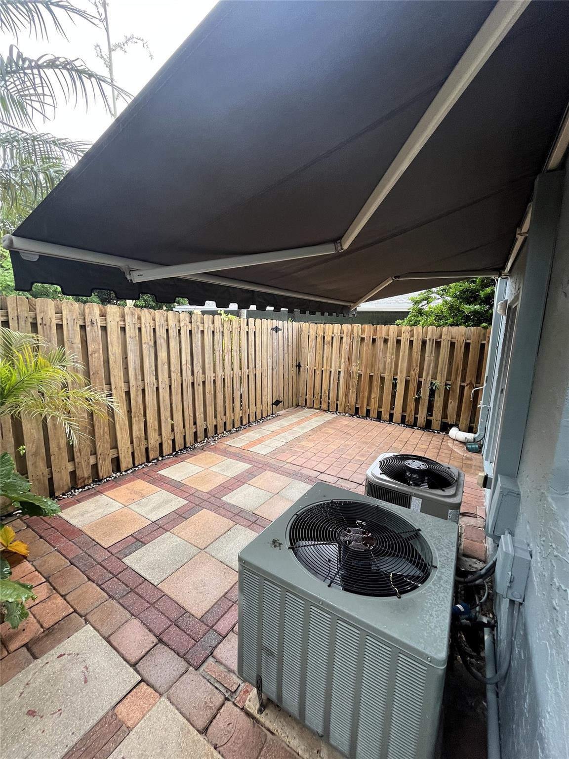 1460 NE 18th #104, Fort Lauderdale FL 33305