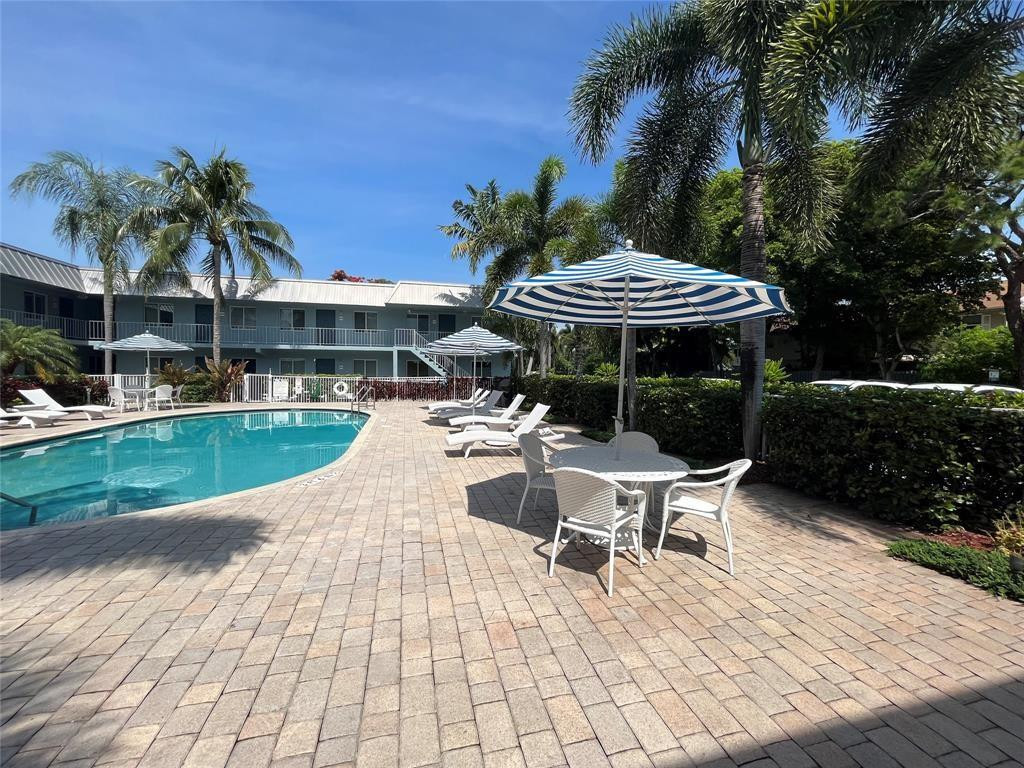 1460 NE 18th #104, Fort Lauderdale FL 33305