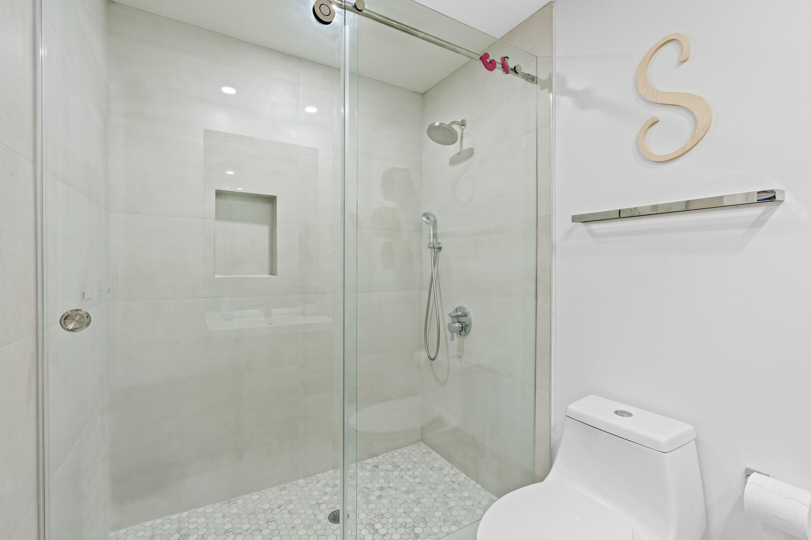 3870 N 31st, Hollywood FL 33021