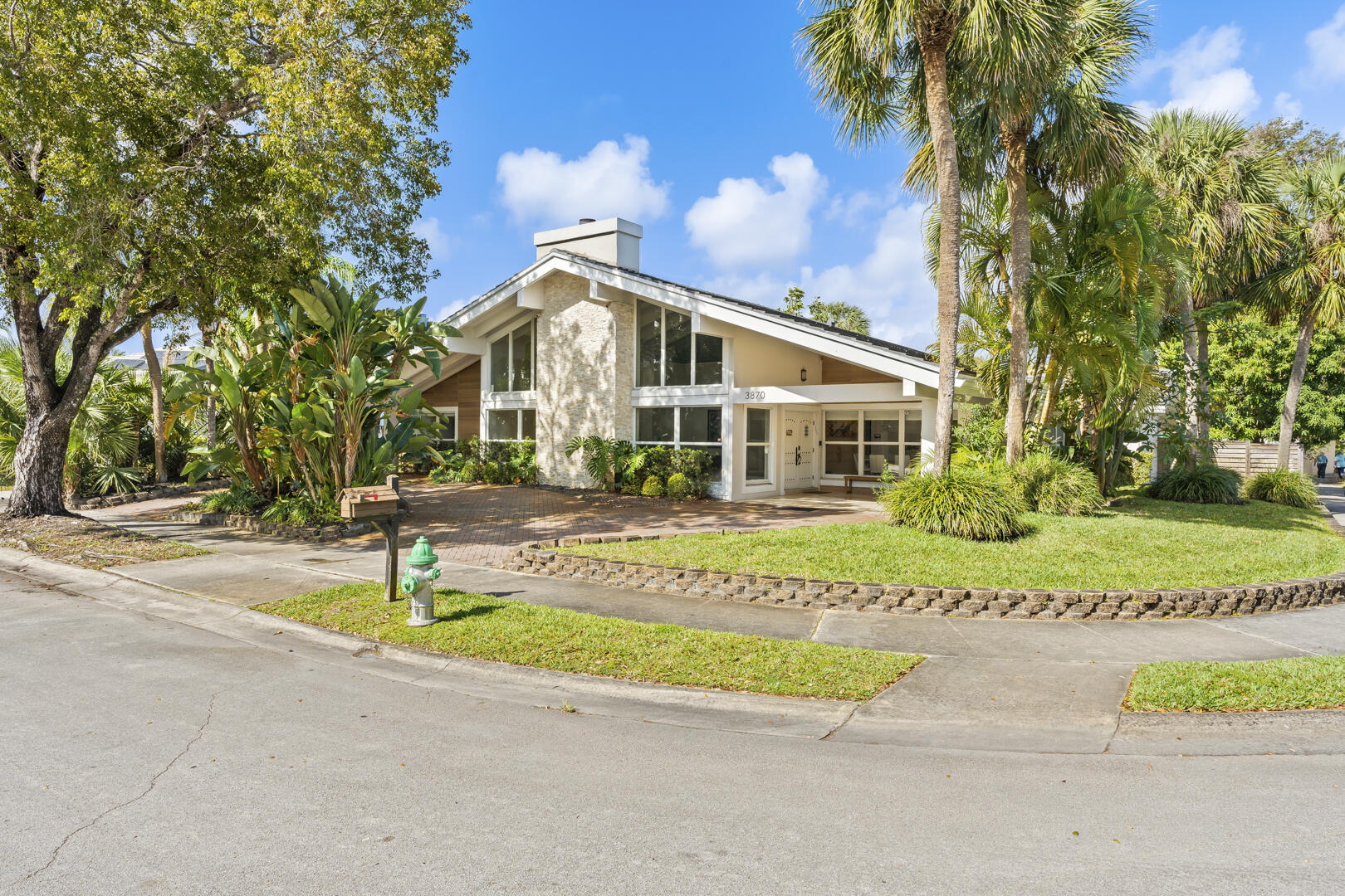 3870 N 31st, Hollywood FL 33021