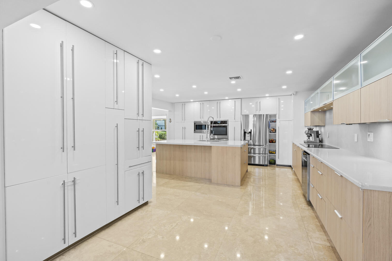 3870 N 31st, Hollywood FL 33021