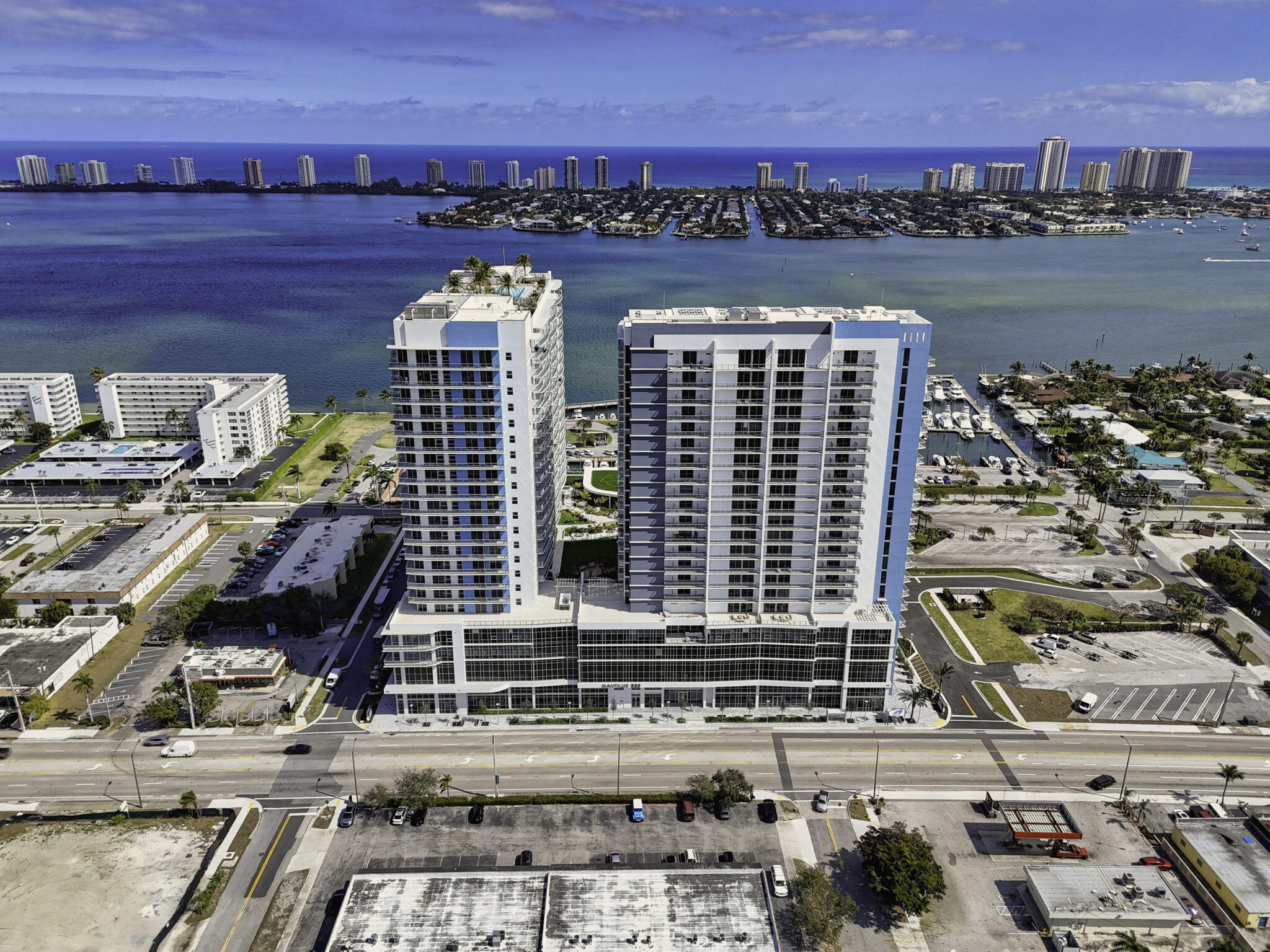 220 Lake Shore #613, Lake Park FL 33403