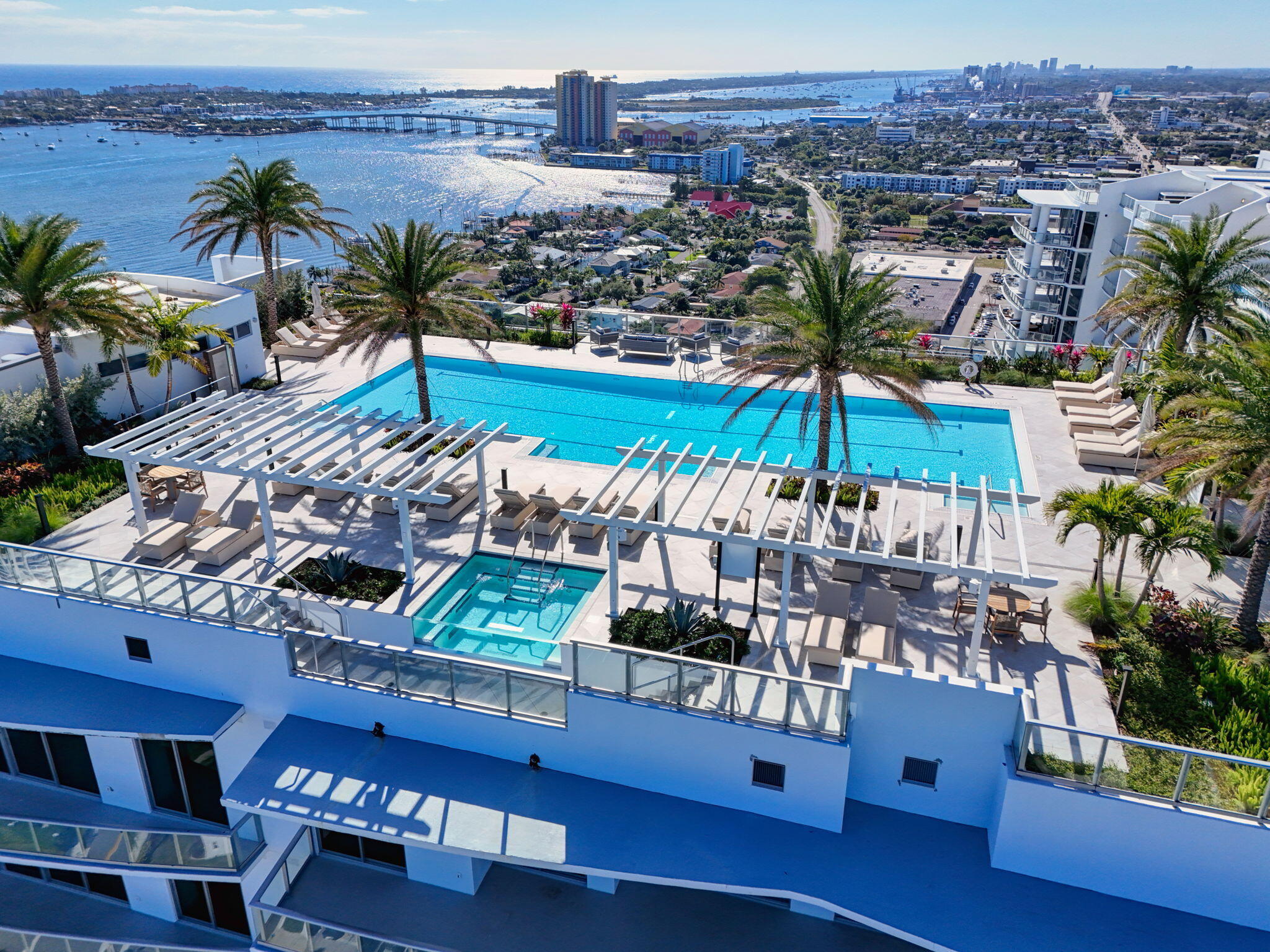 220 Lake Shore #613, Lake Park FL 33403