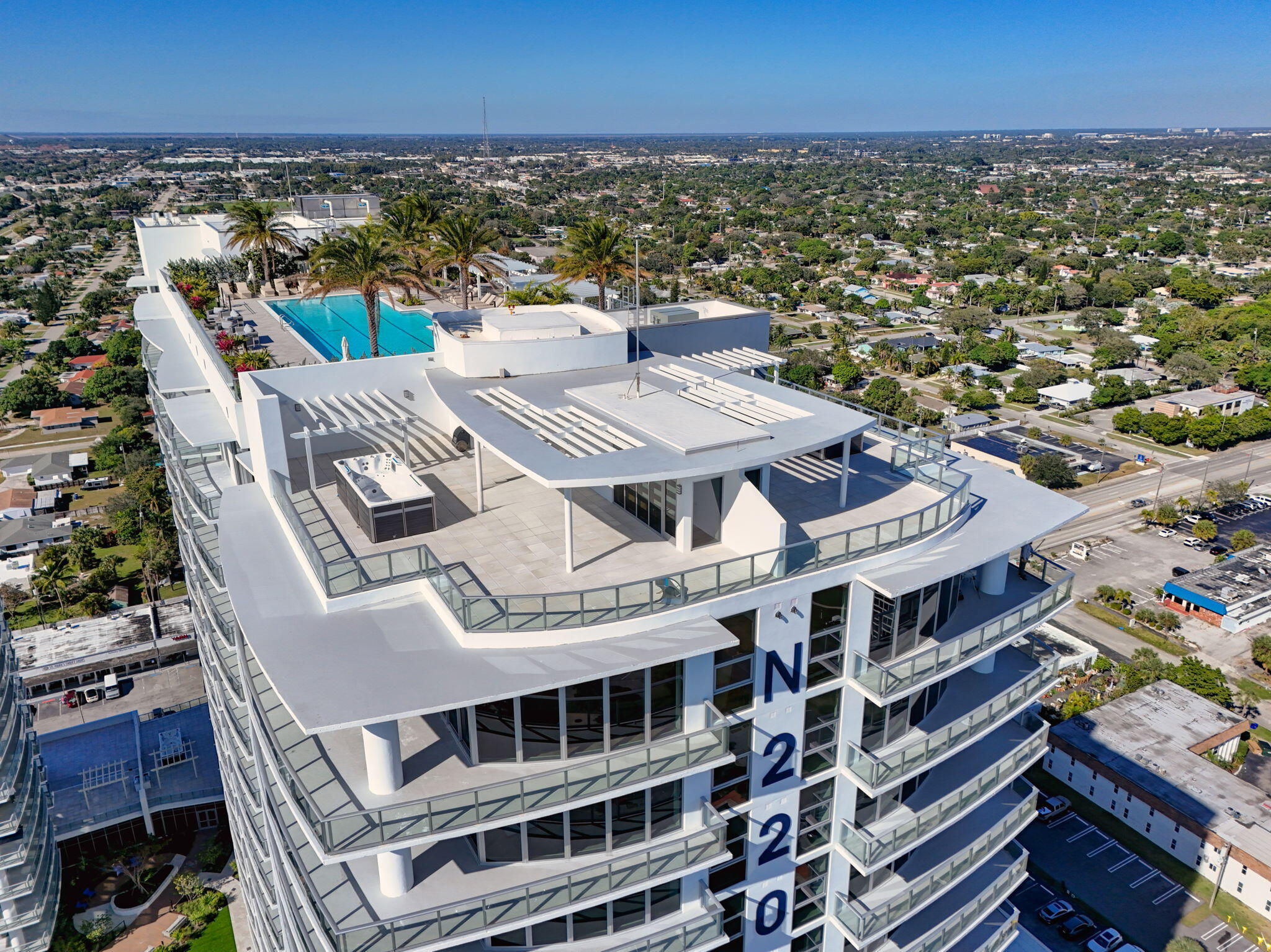 220 Lake Shore #613, Lake Park FL 33403
