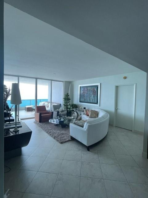 1600 S Ocean #902, Lauderdale By The Sea FL 33062