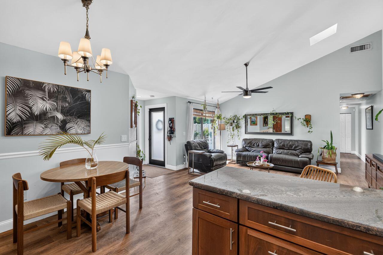 5378 Eagle Lake, Palm Beach Gardens FL 33418