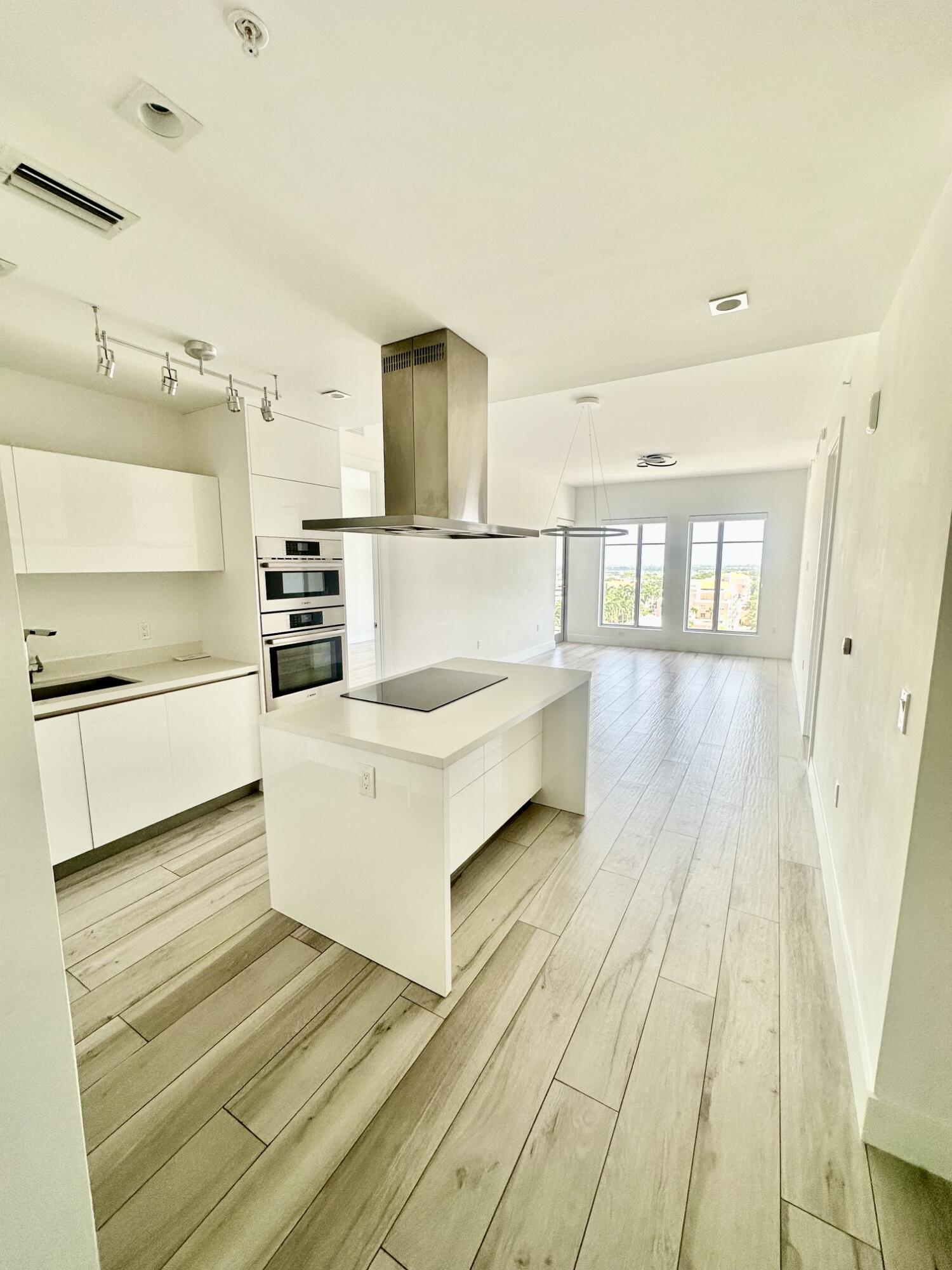 155 E Boca Raton #1019, Boca Raton FL 33432