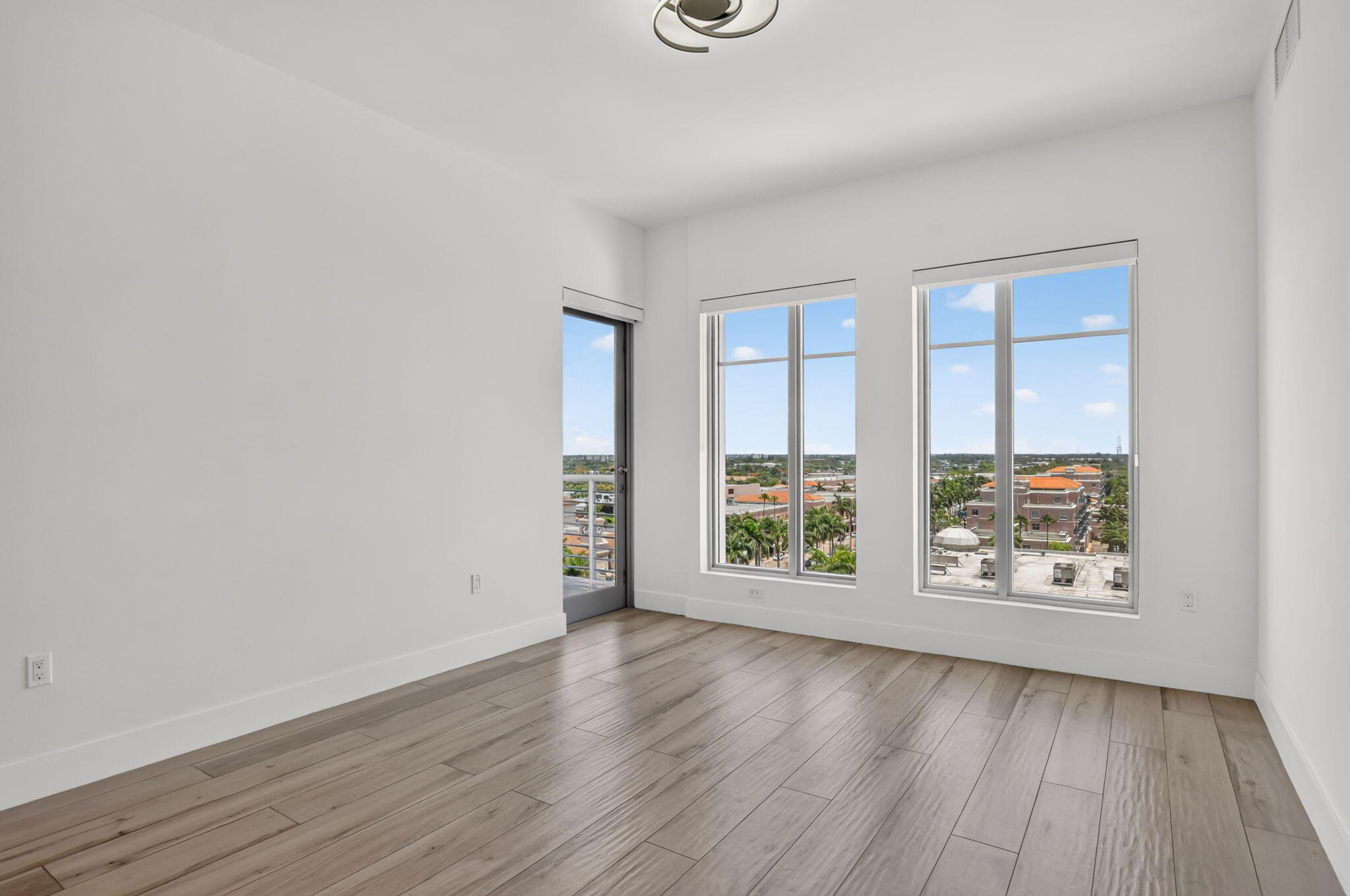 155 E Boca Raton #1019, Boca Raton FL 33432