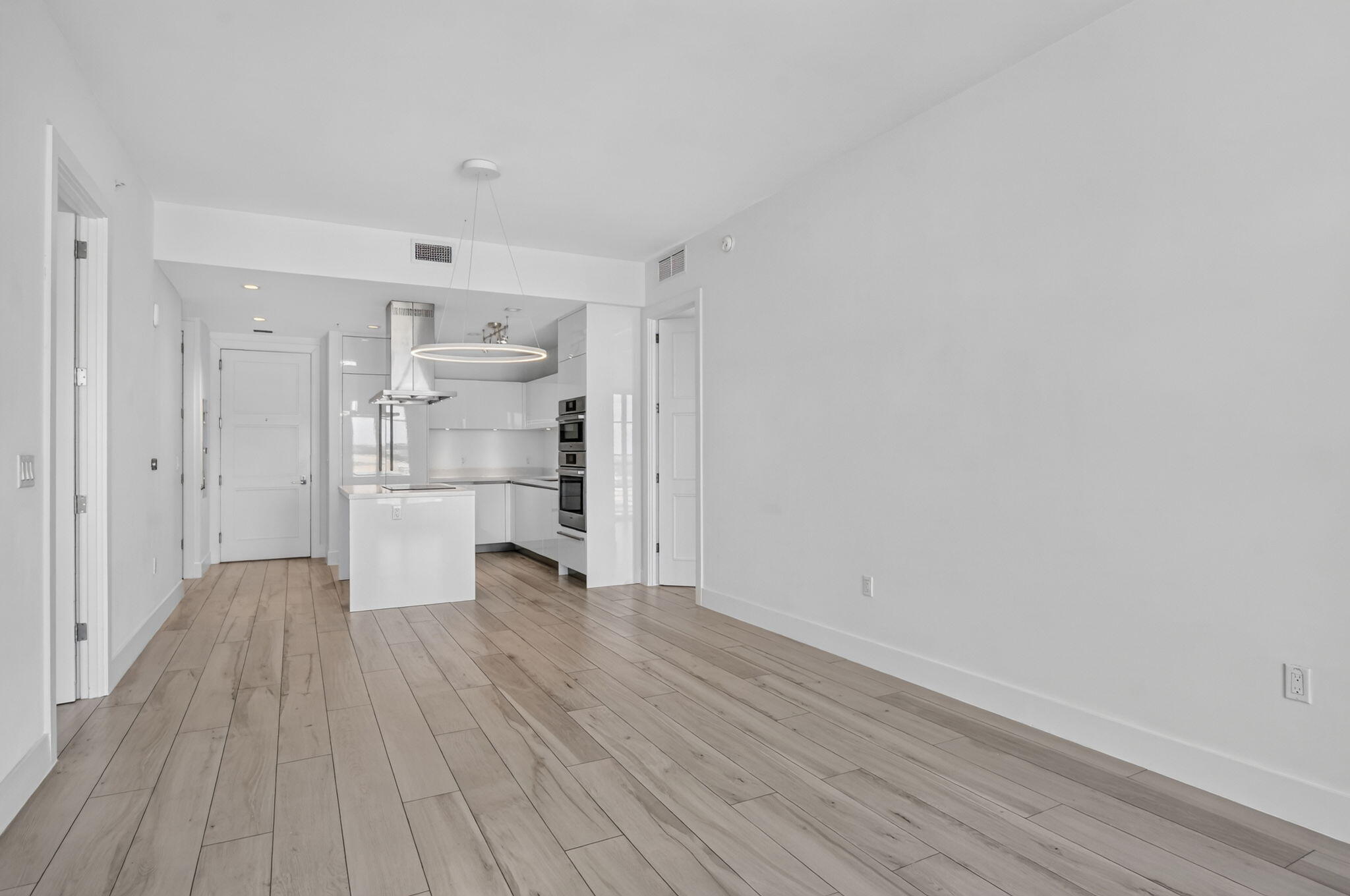155 E Boca Raton #1019, Boca Raton FL 33432