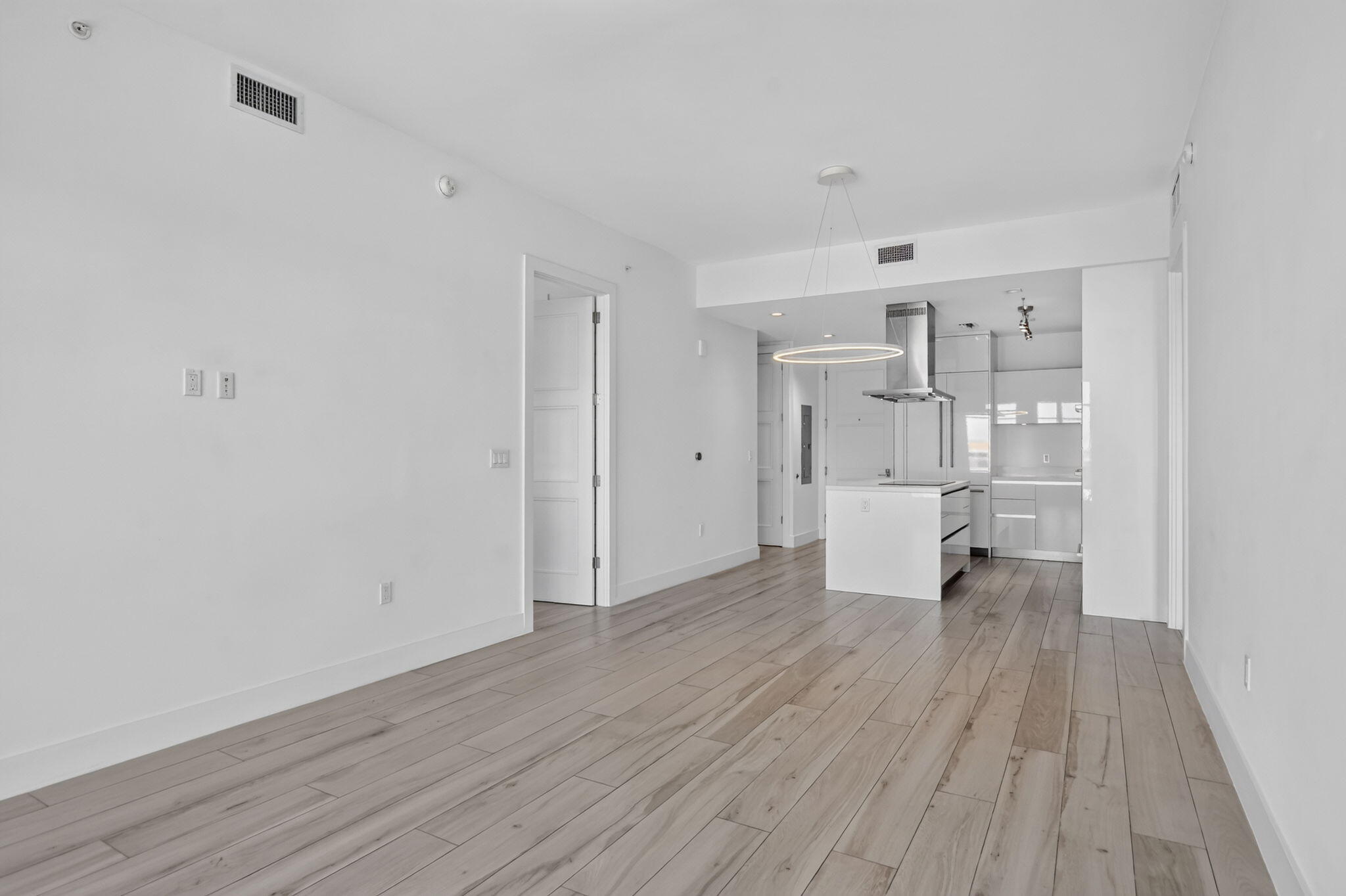 155 E Boca Raton #1019, Boca Raton FL 33432