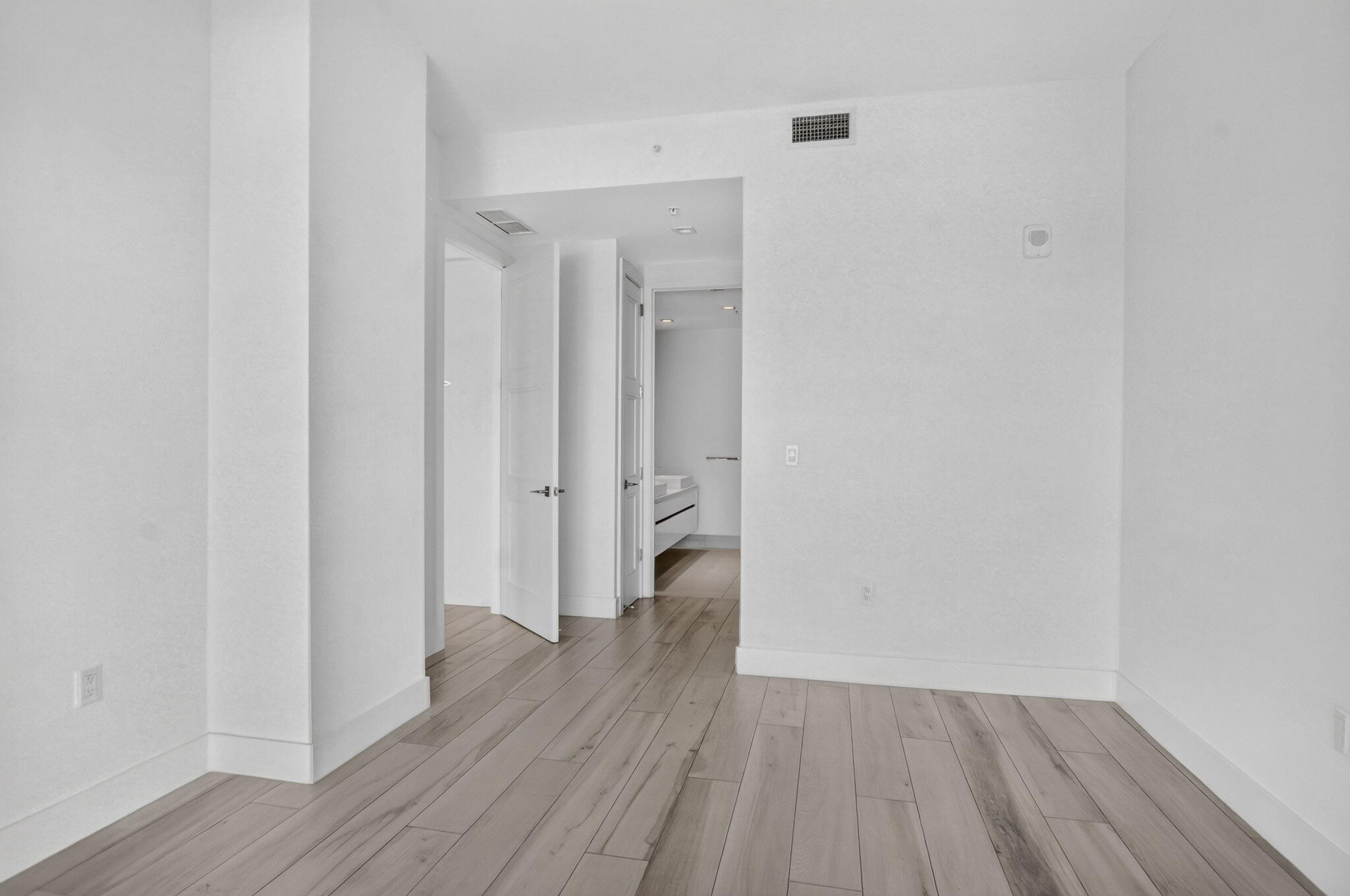 155 E Boca Raton #1019, Boca Raton FL 33432